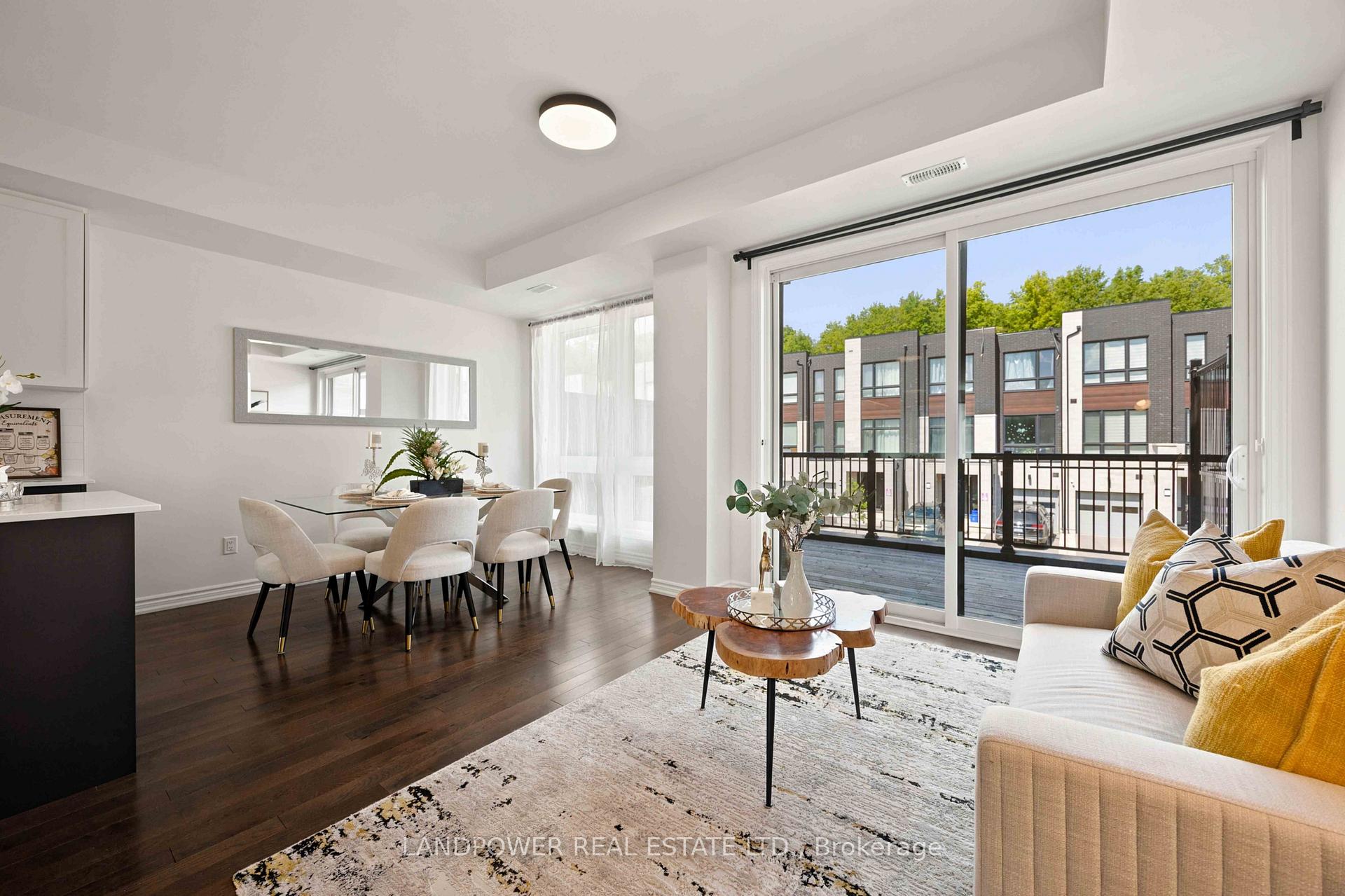 Photo 24 of 38 Lord Melborne Street, Markham, Victoria Square — HOMEH