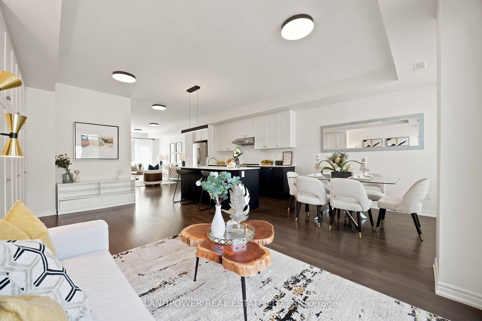 Photo 25 of 38 Lord Melborne Street, Markham, Victoria Square — HOMEH
