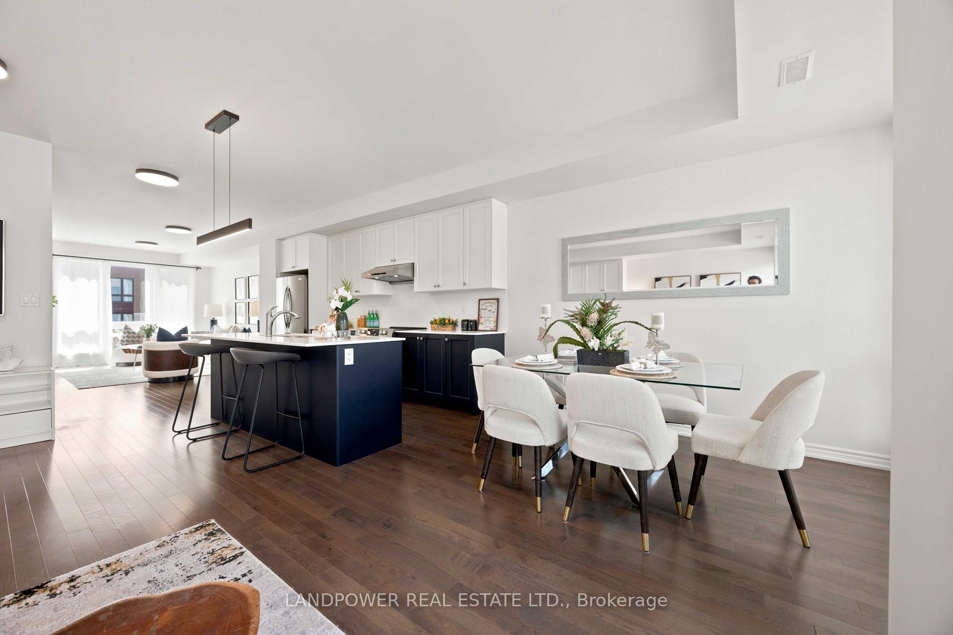 Photo 29 of 38 Lord Melborne Street, Markham, Victoria Square — HOMEH