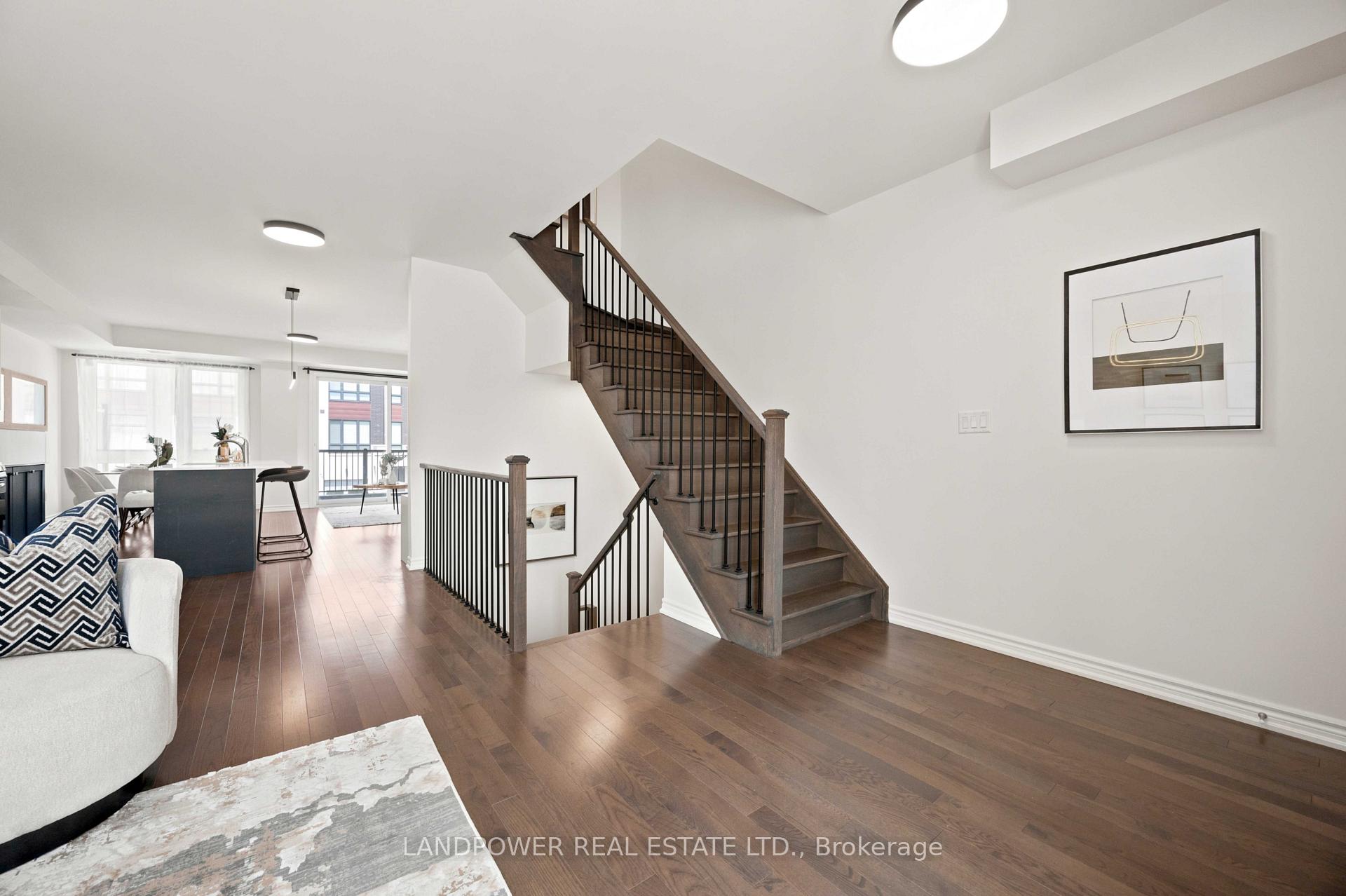 Photo 30 of 38 Lord Melborne Street, Markham, Victoria Square — HOMEH