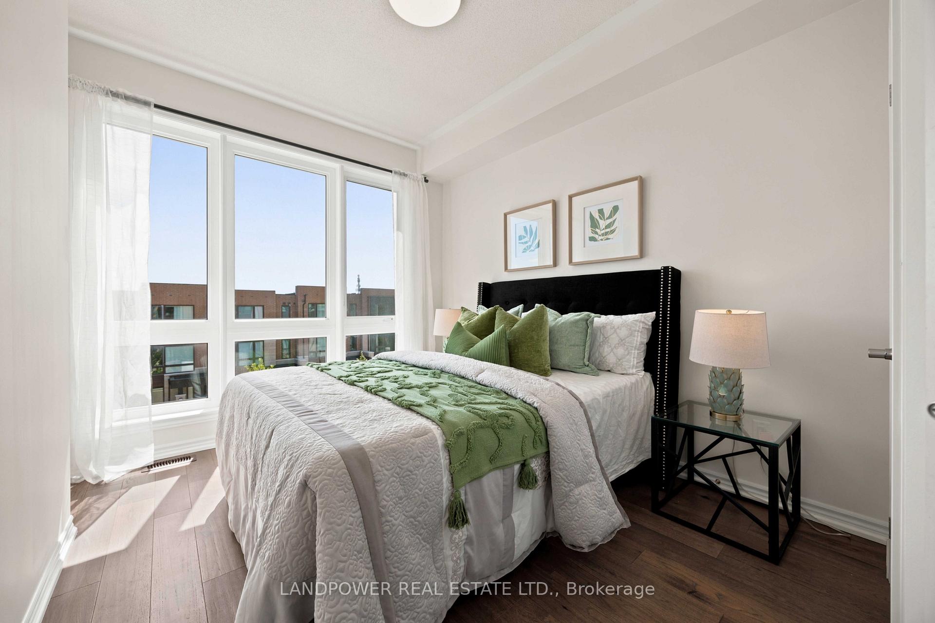Photo 33 of 38 Lord Melborne Street, Markham, Victoria Square — HOMEH