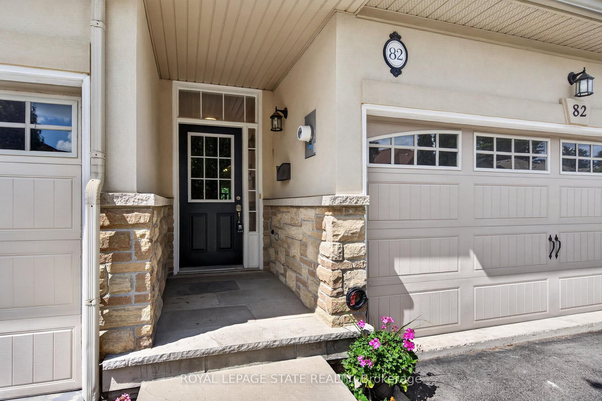 Photo 3 of 82 Maplevale Drive, Hamilton, Ancaster — HOMEH