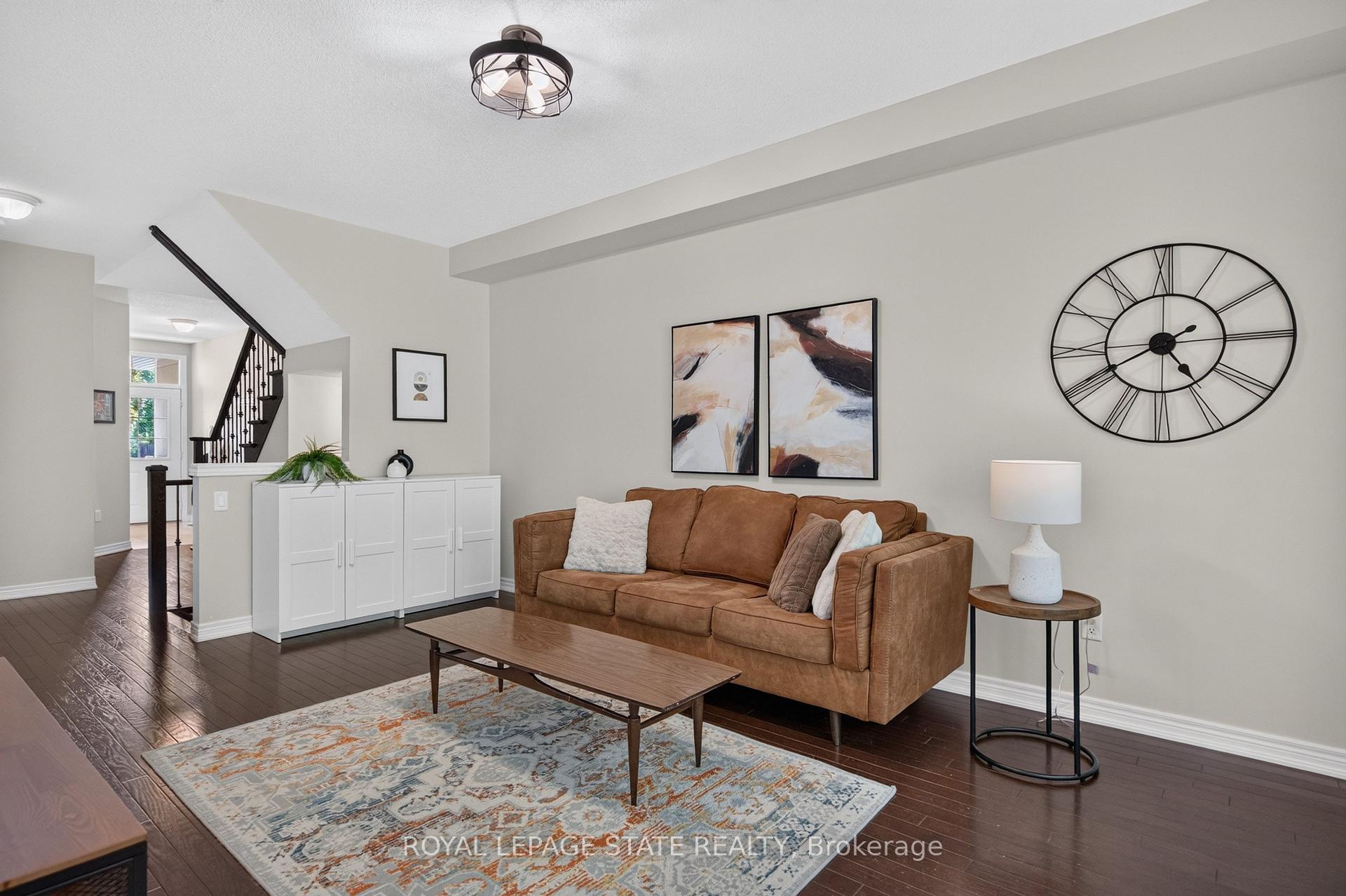 Photo 9 of 82 Maplevale Drive, Hamilton, Ancaster — HOMEH