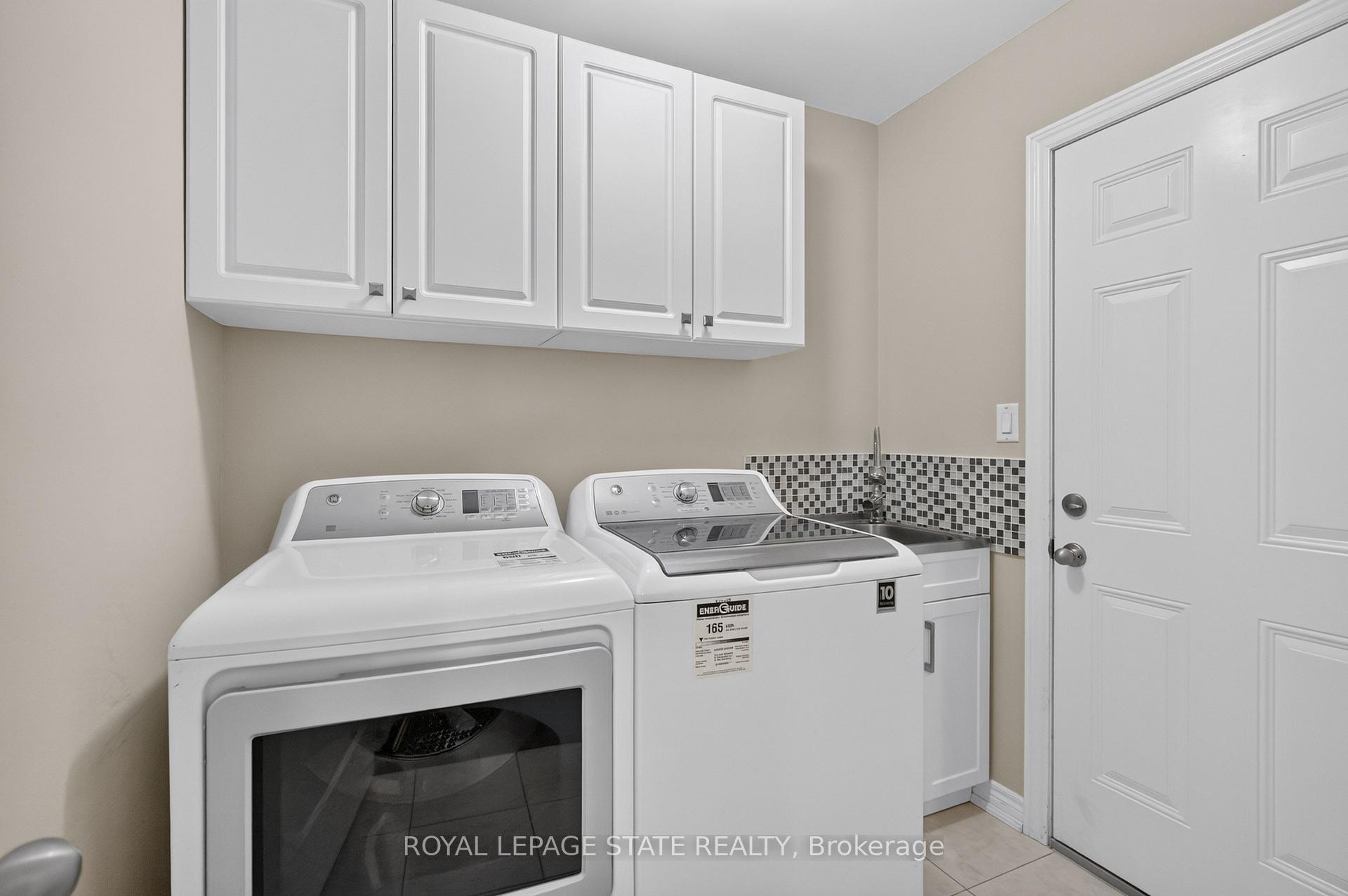 Photo 19 of 82 Maplevale Drive, Hamilton, Ancaster — HOMEH