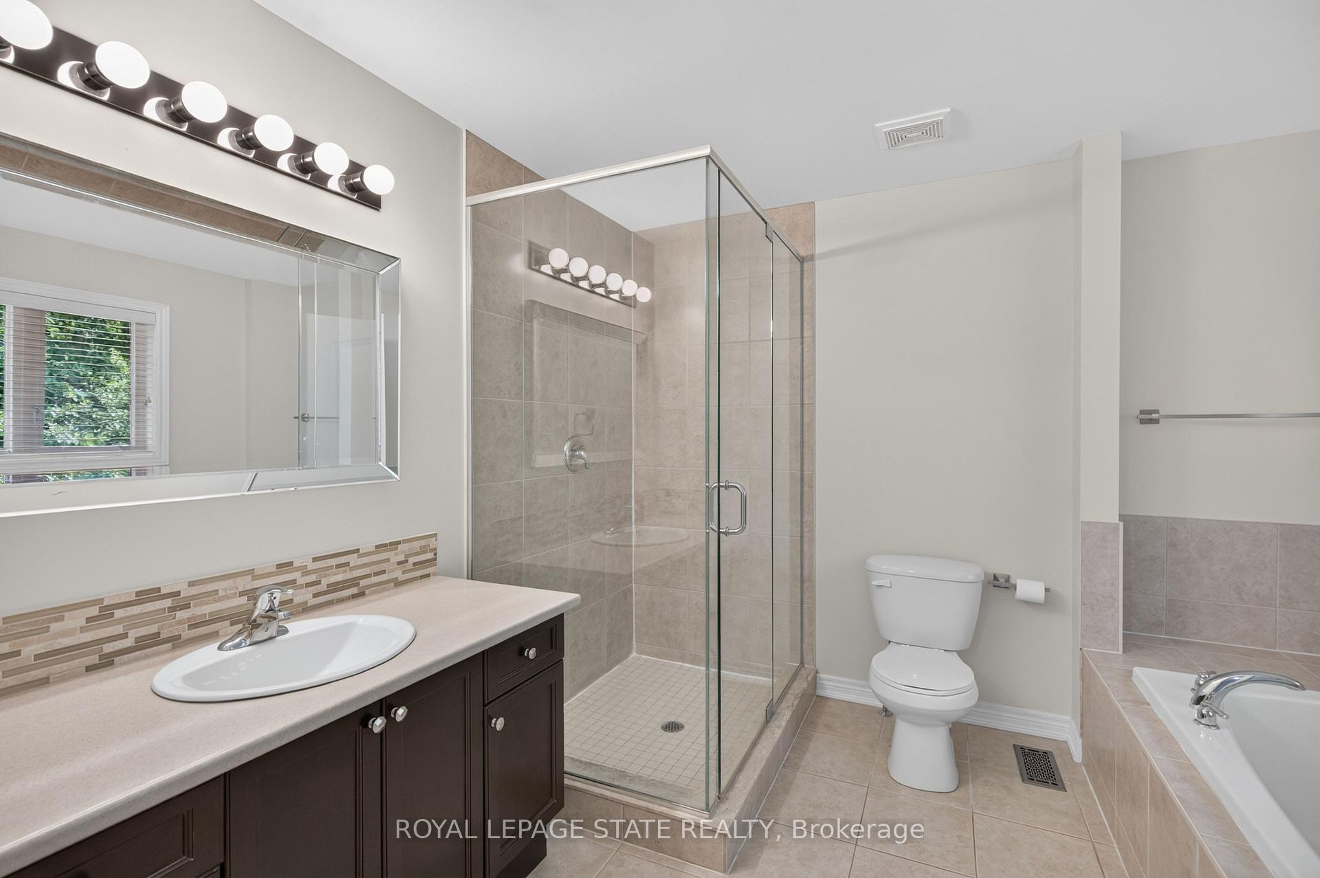 Photo 22 of 82 Maplevale Drive, Hamilton, Ancaster — HOMEH