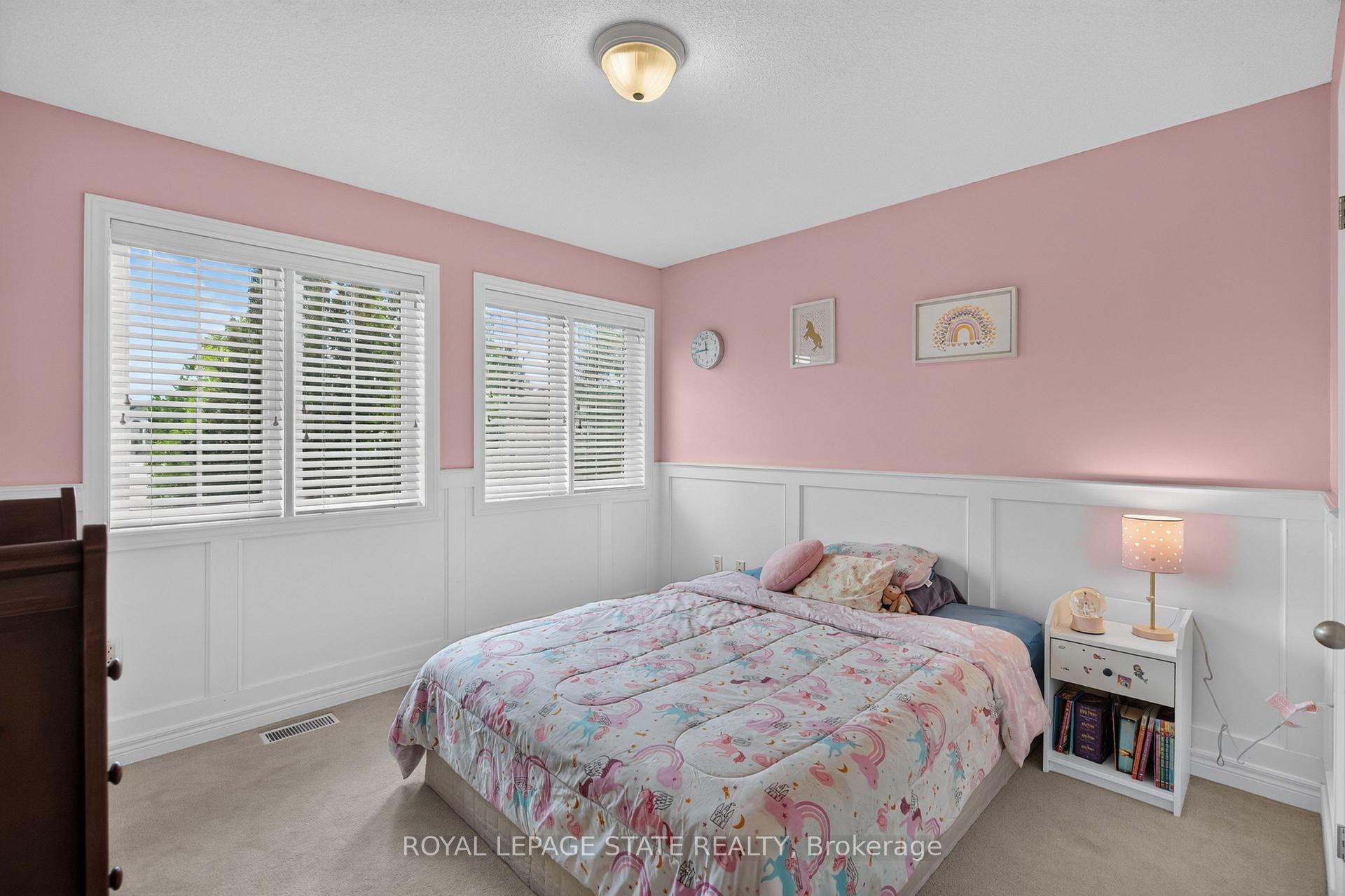 Photo 24 of 82 Maplevale Drive, Hamilton, Ancaster — HOMEH