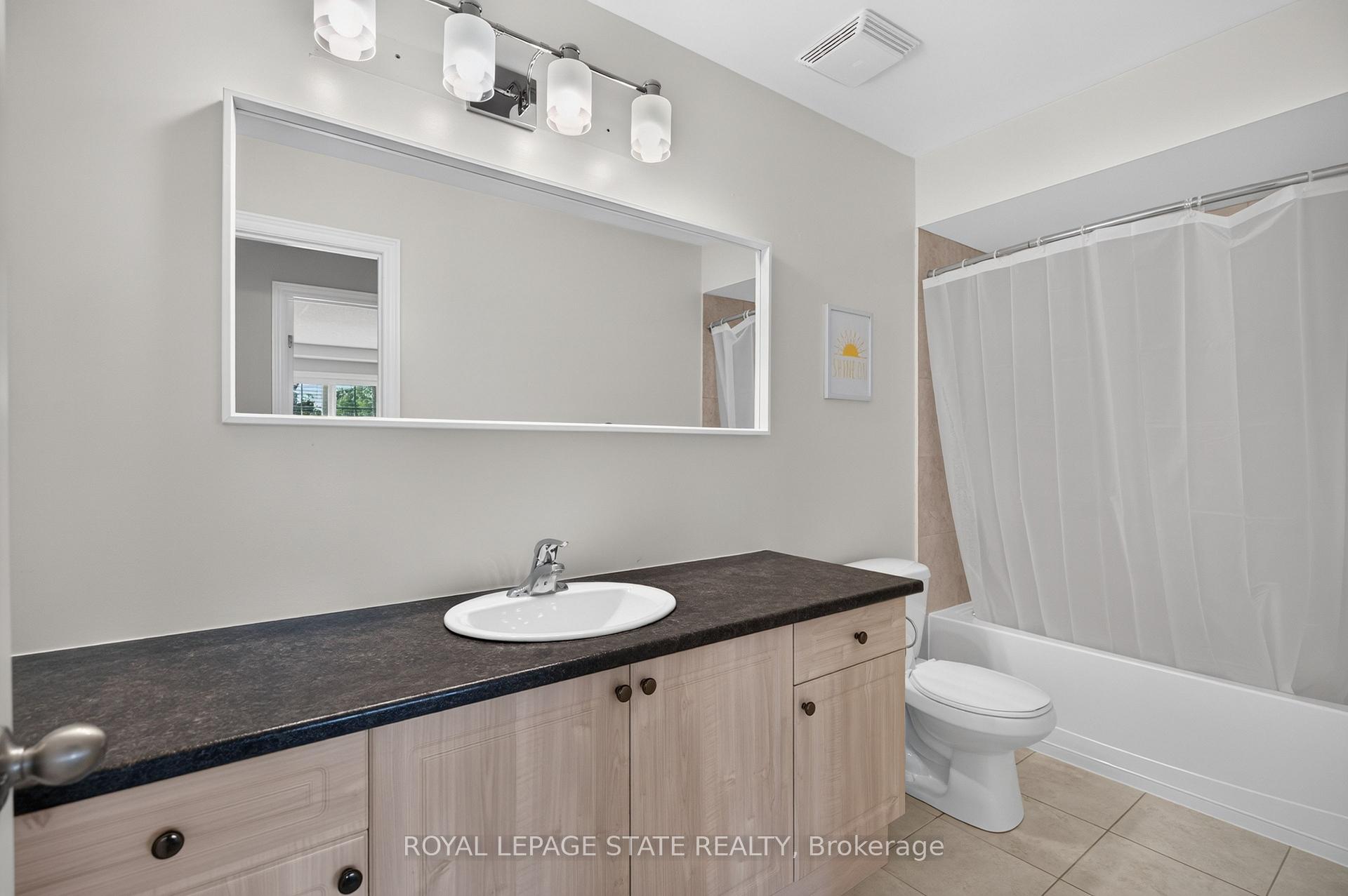 Photo 26 of 82 Maplevale Drive, Hamilton, Ancaster — HOMEH