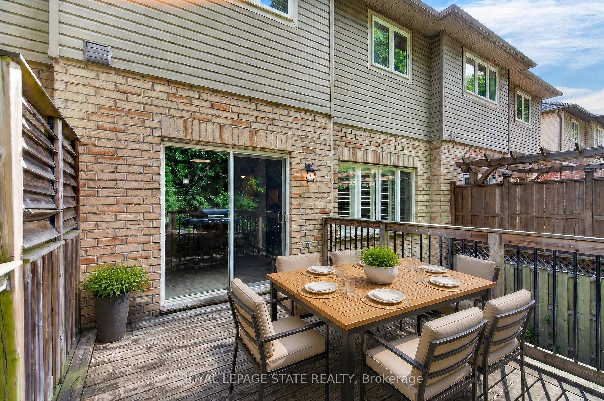 Photo 32 of 82 Maplevale Drive, Hamilton, Ancaster — HOMEH