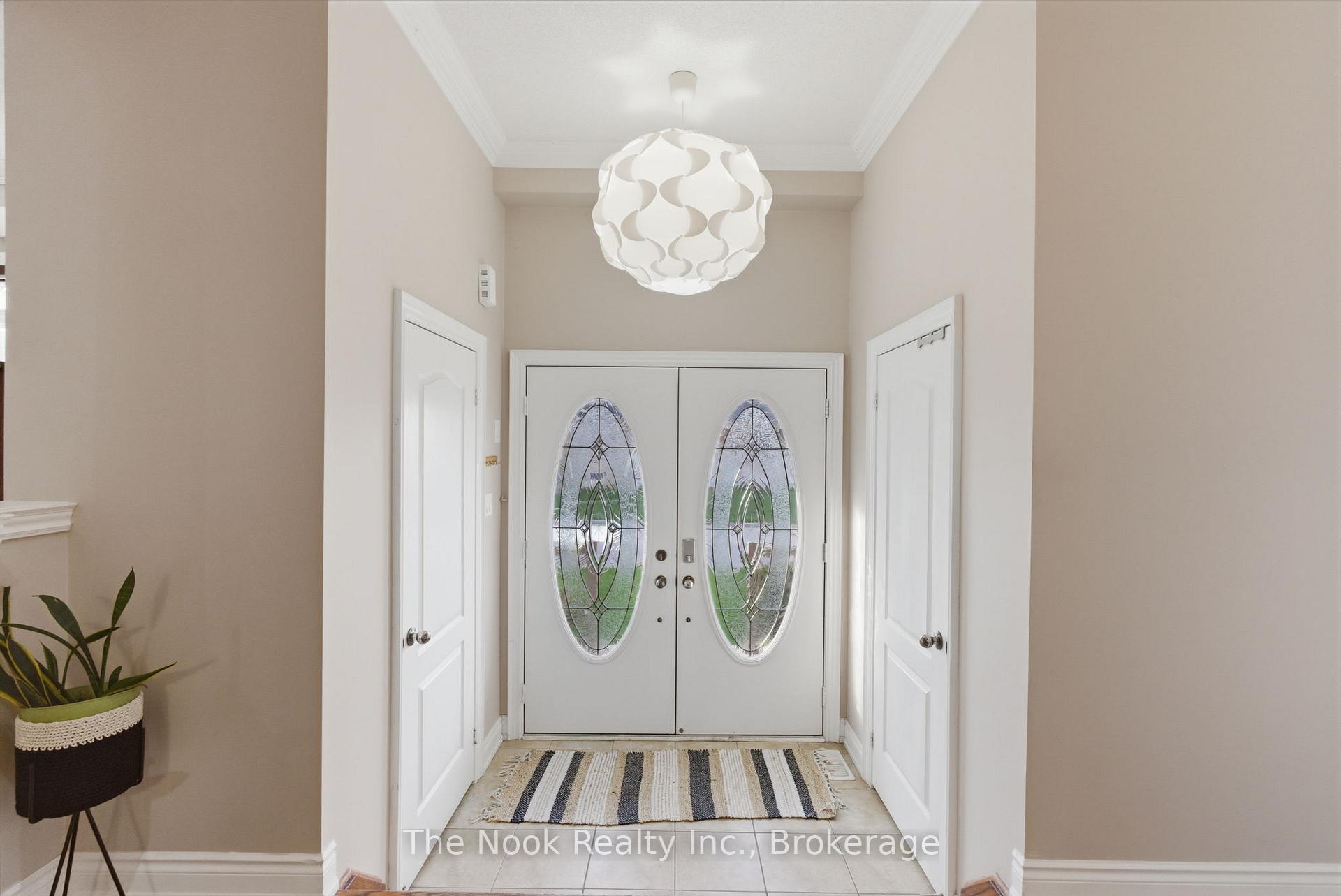 Photo 7 of 1 Wilbert Hoar Court, Clarington, Courtice — HOMEH