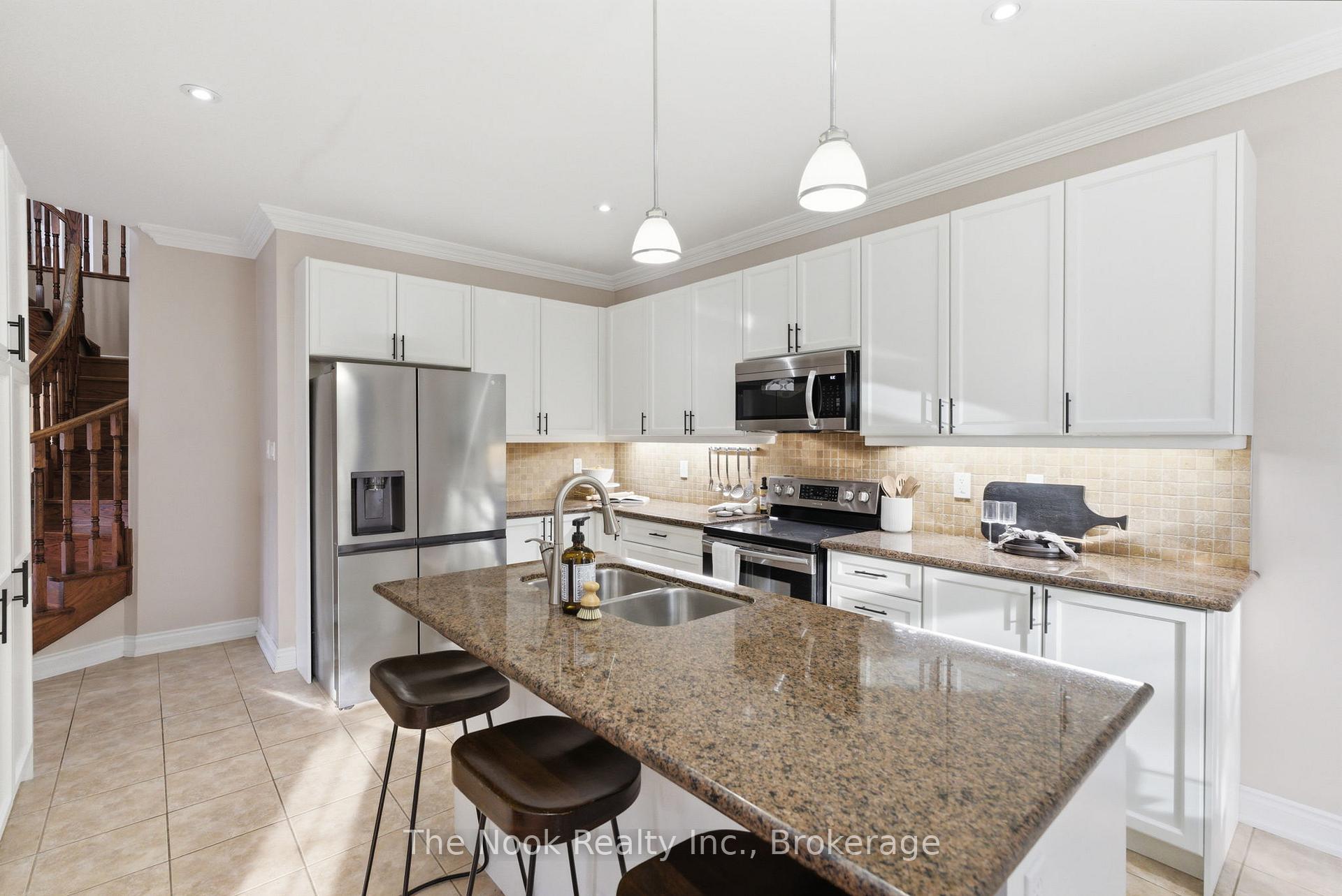 Photo 19 of 1 Wilbert Hoar Court, Clarington, Courtice — HOMEH