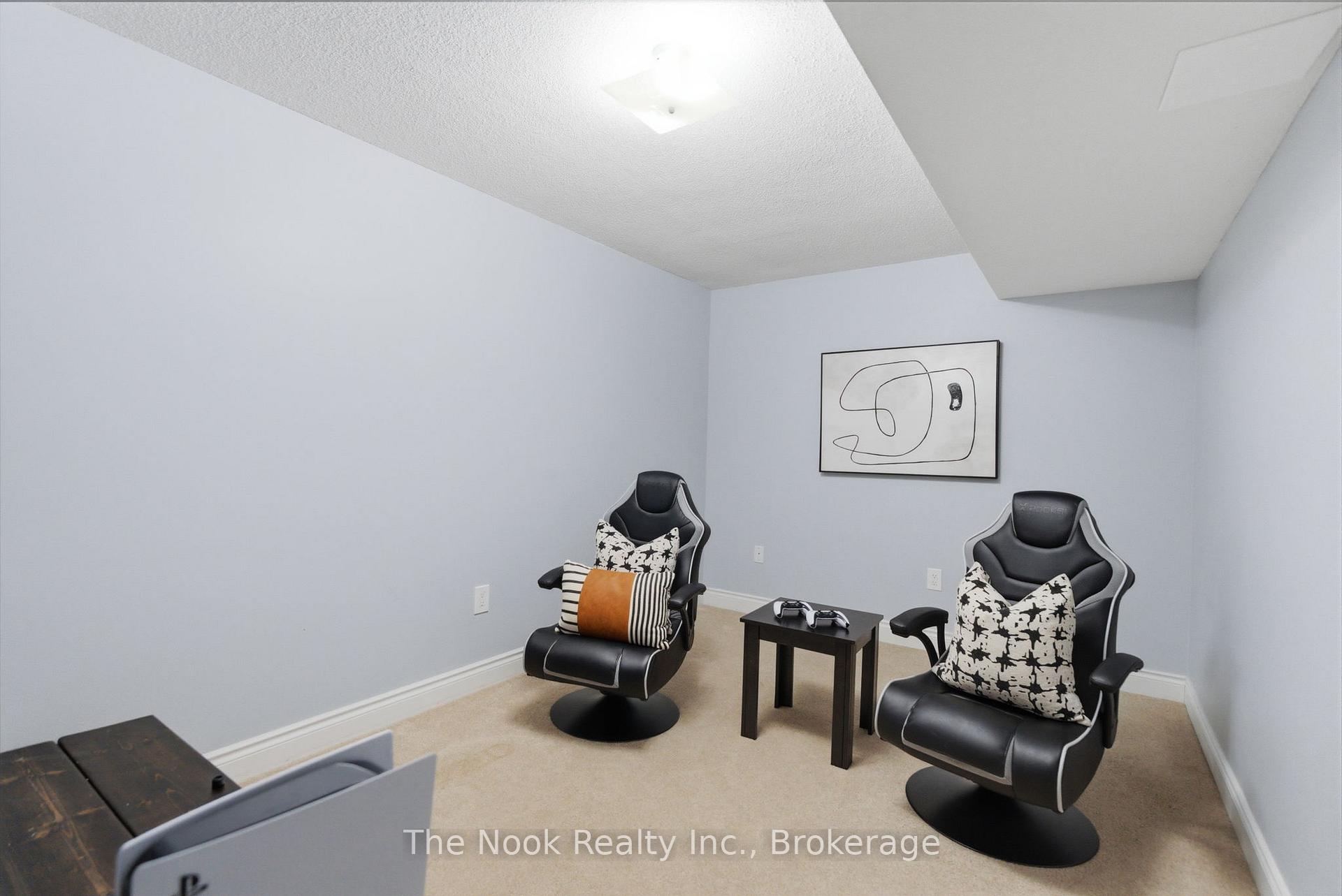 Photo 45 of 1 Wilbert Hoar Court, Clarington, Courtice — HOMEH