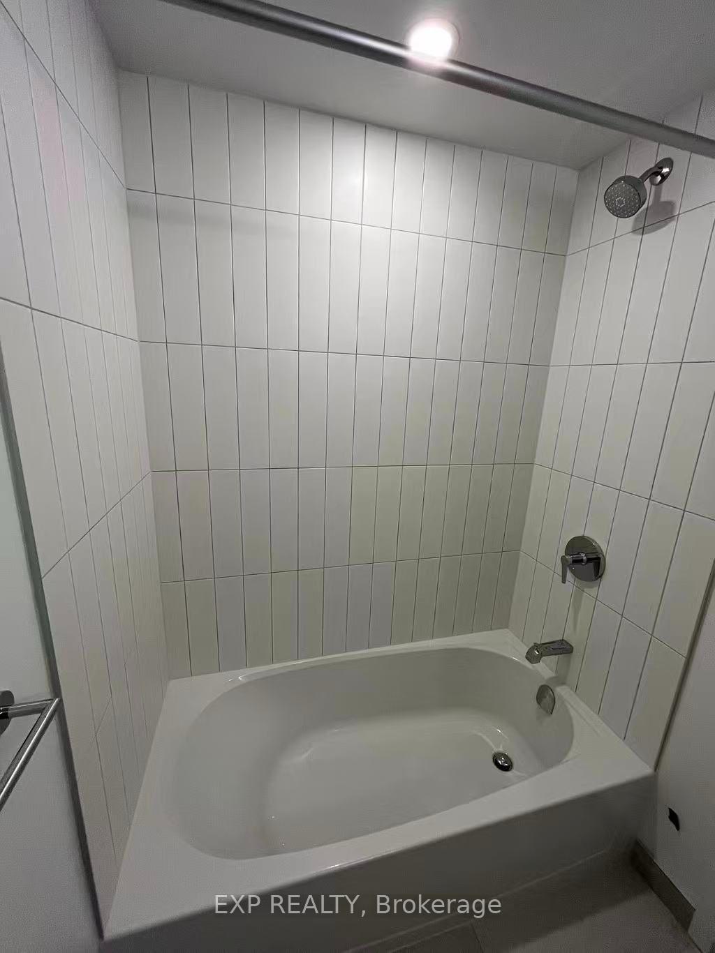 Photo 7 of Unit 2009, 15 David Salomon Drive, Toronto, Flemingdon Park — HOMEH