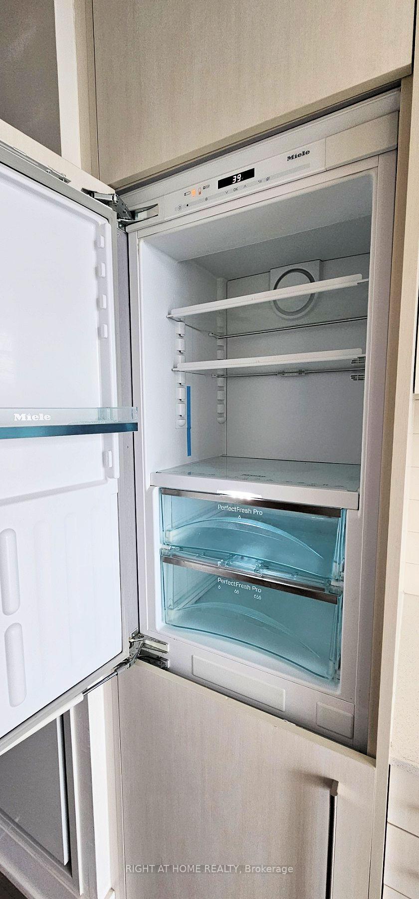 Photo 15 of Unit 302, 170 Avenue Road, Toronto, The Annex — HOMEH