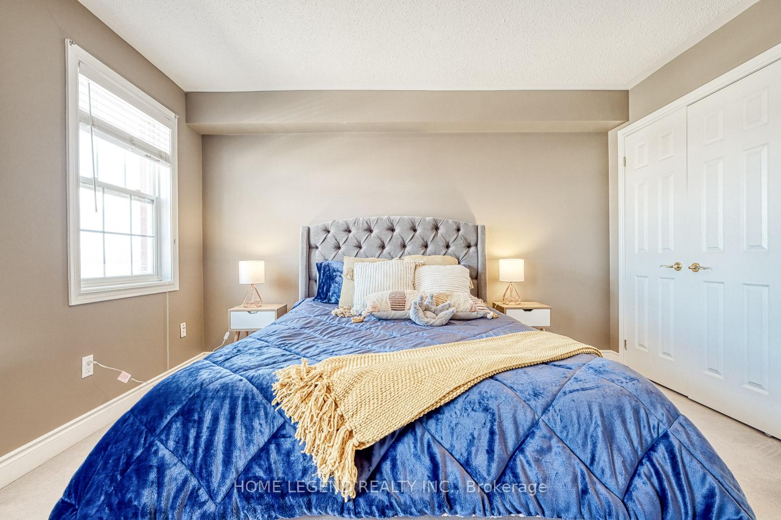 Photo 14 of 28 Loring Doolittle Court, Aurora, Aurora Village — HOMEH
