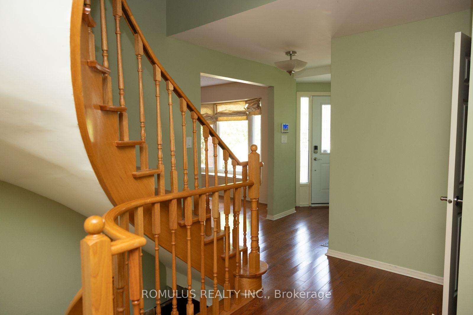 Photo 13 of 280 King Andrew Drive, Mississauga, Rathwood — HOMEH
