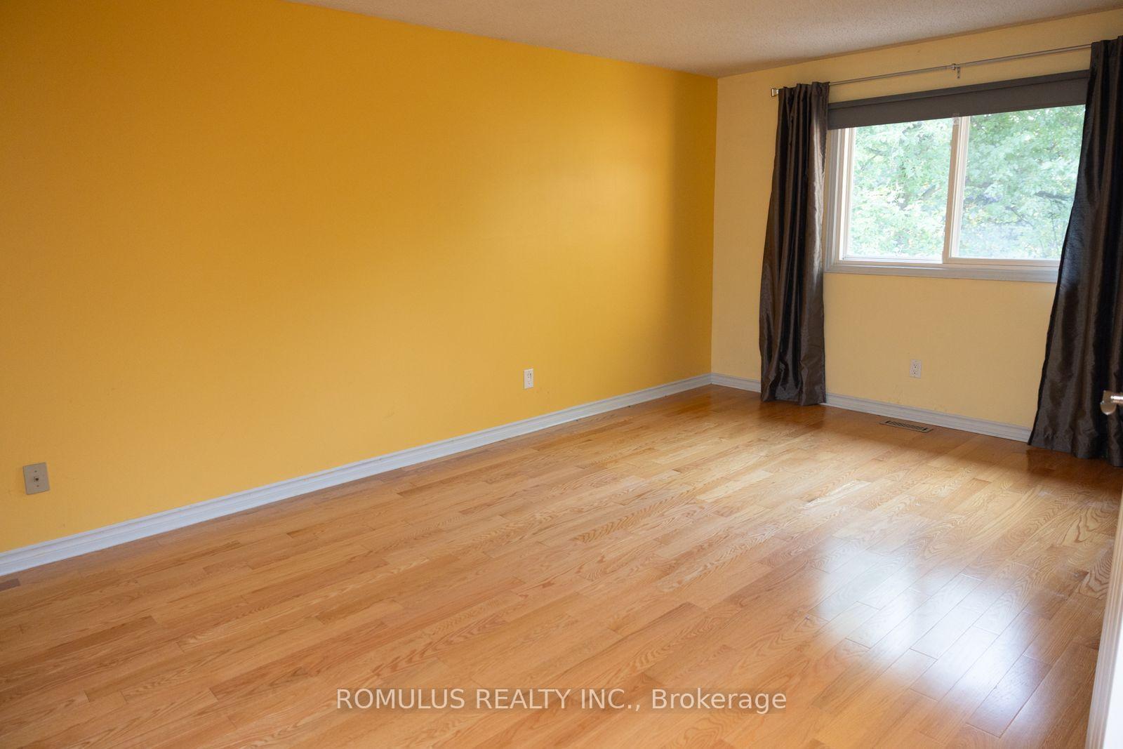 Photo 16 of 280 King Andrew Drive, Mississauga, Rathwood — HOMEH
