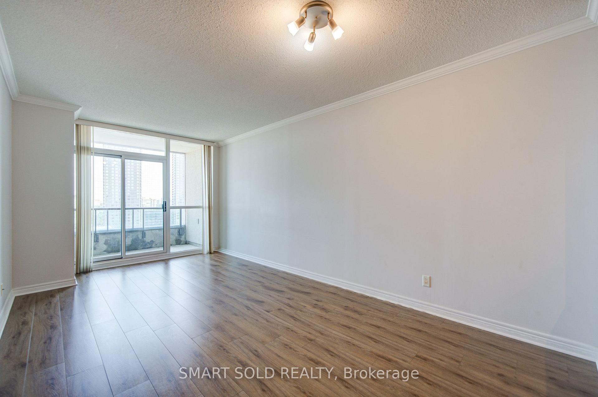 Photo 6 of Unit 1508, 100 Promenade Circle, Vaughan, Brownridge — HOMEH