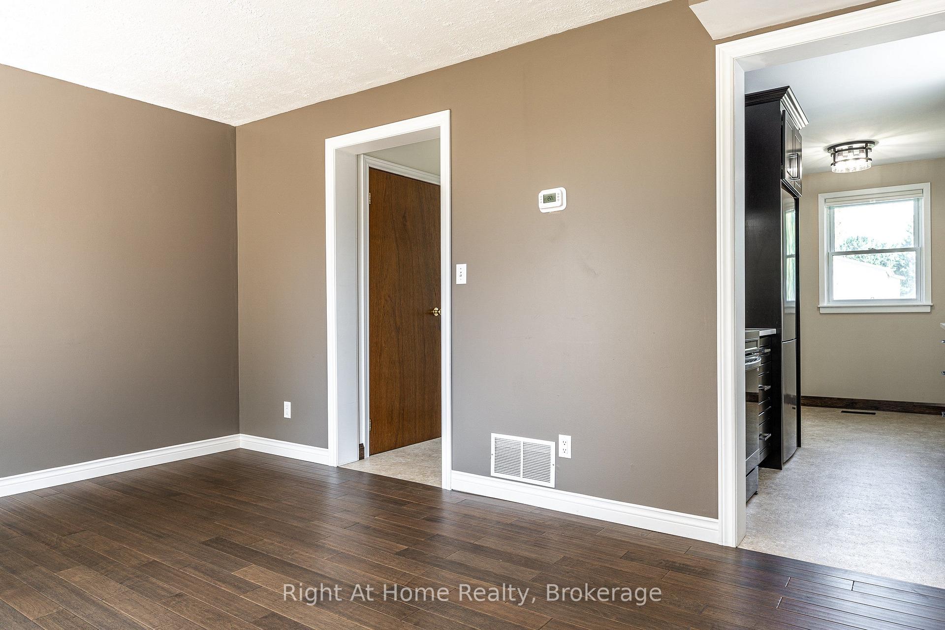 Photo 11 of 65 Maple Avenue, Stratford — HOMEH