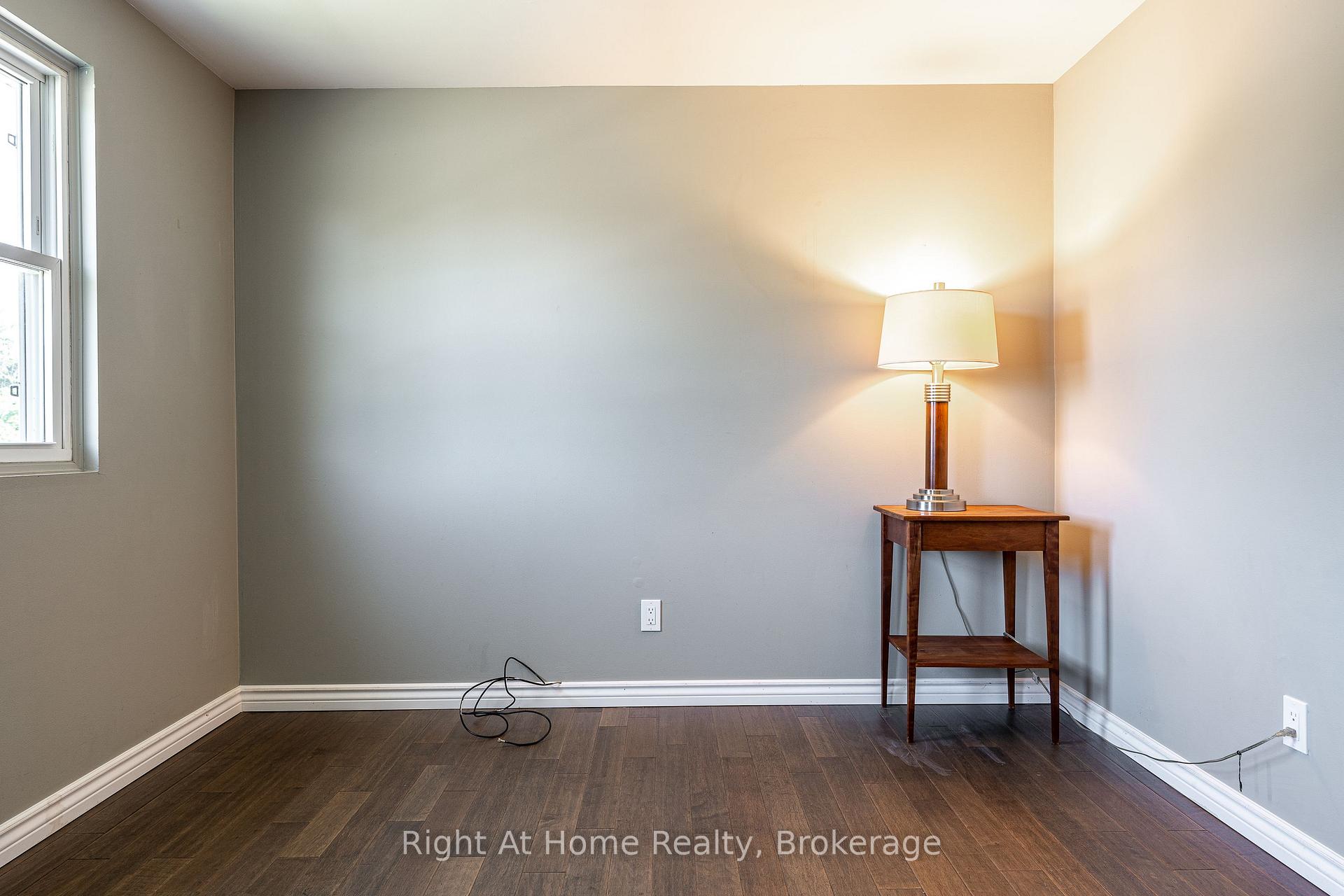 Photo 15 of 65 Maple Avenue, Stratford — HOMEH