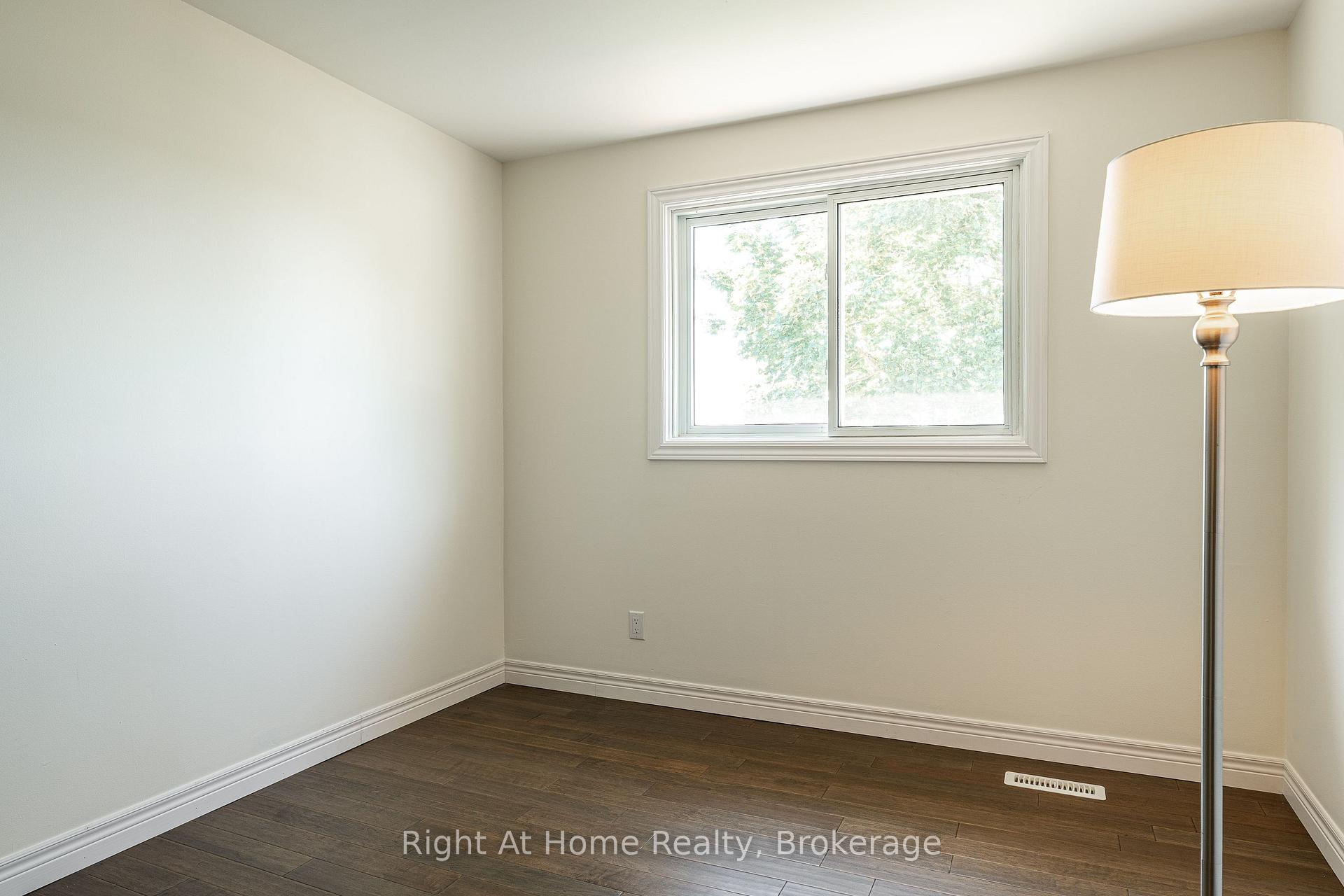 Photo 20 of 65 Maple Avenue, Stratford — HOMEH
