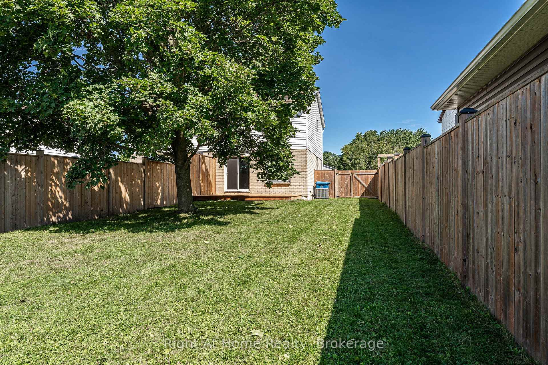 Photo 30 of 65 Maple Avenue, Stratford — HOMEH