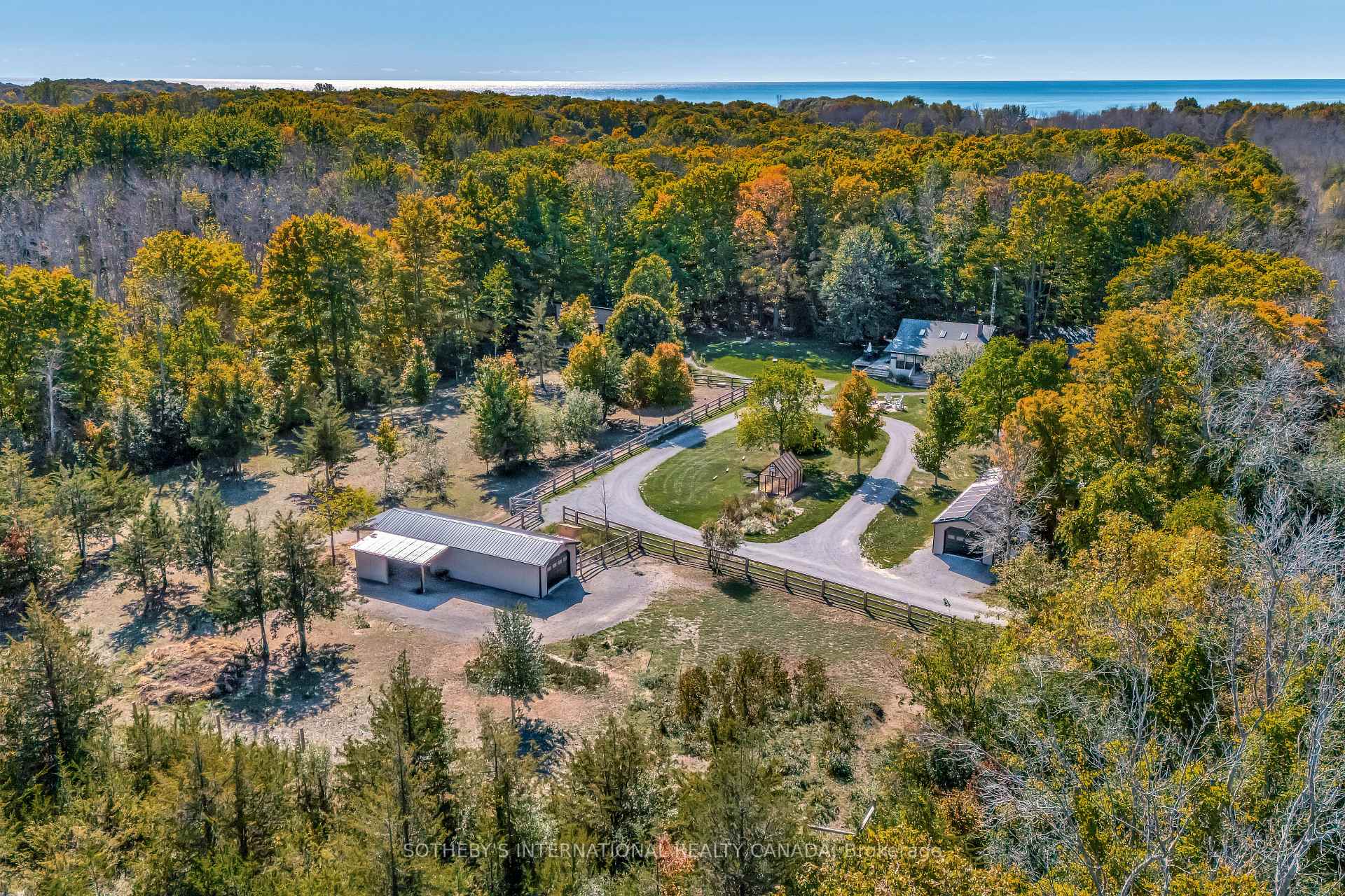 Photo of 220 Easterbrook Road S
