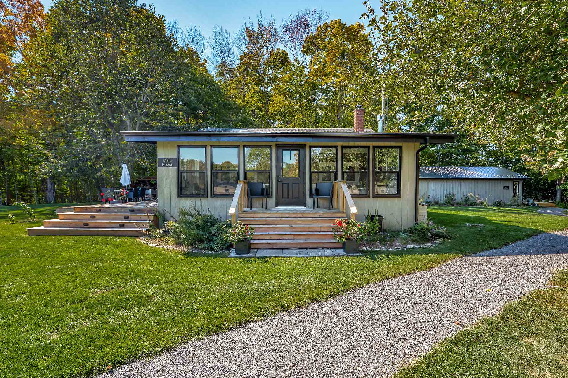 Photo 4 of 220 Easterbrook Road S, Prince Edward County, Athol Ward — HOMEH