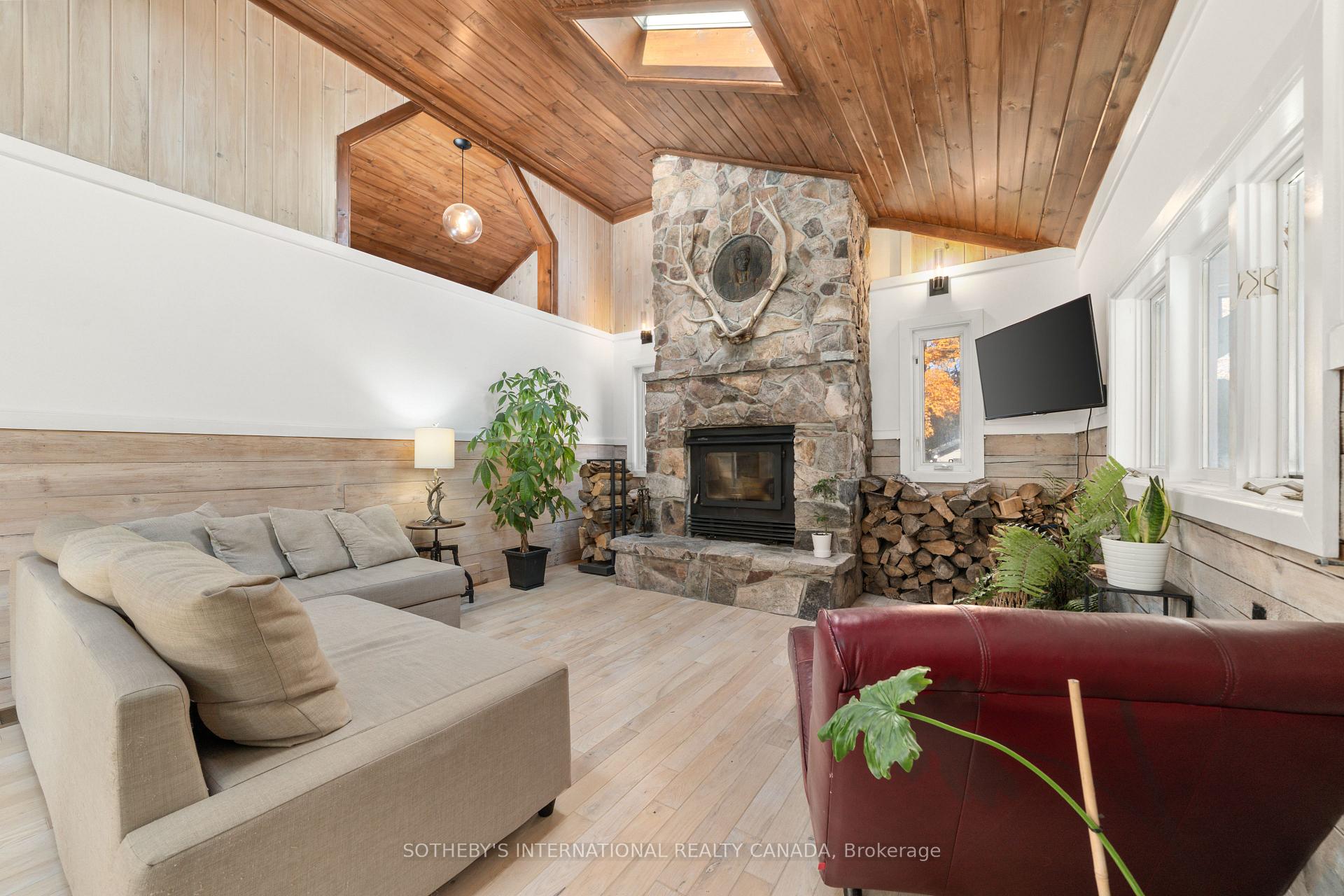 Photo 8 of 220 Easterbrook Road S, Prince Edward County, Athol Ward — HOMEH