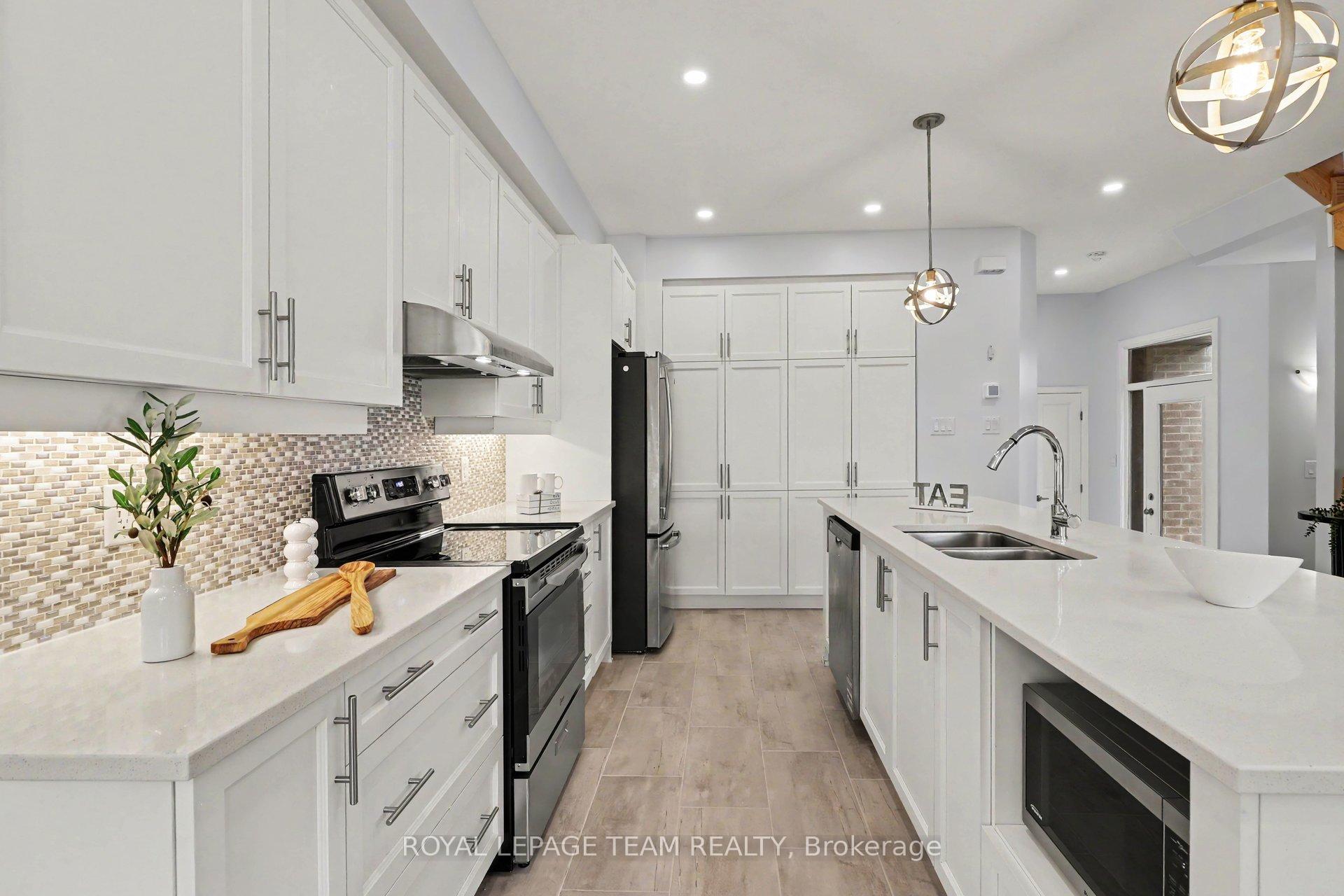 Photo 14 of 590 Triangle Street, Ottawa, Kanata - Emerald Meadows/Trailwest — HOMEH