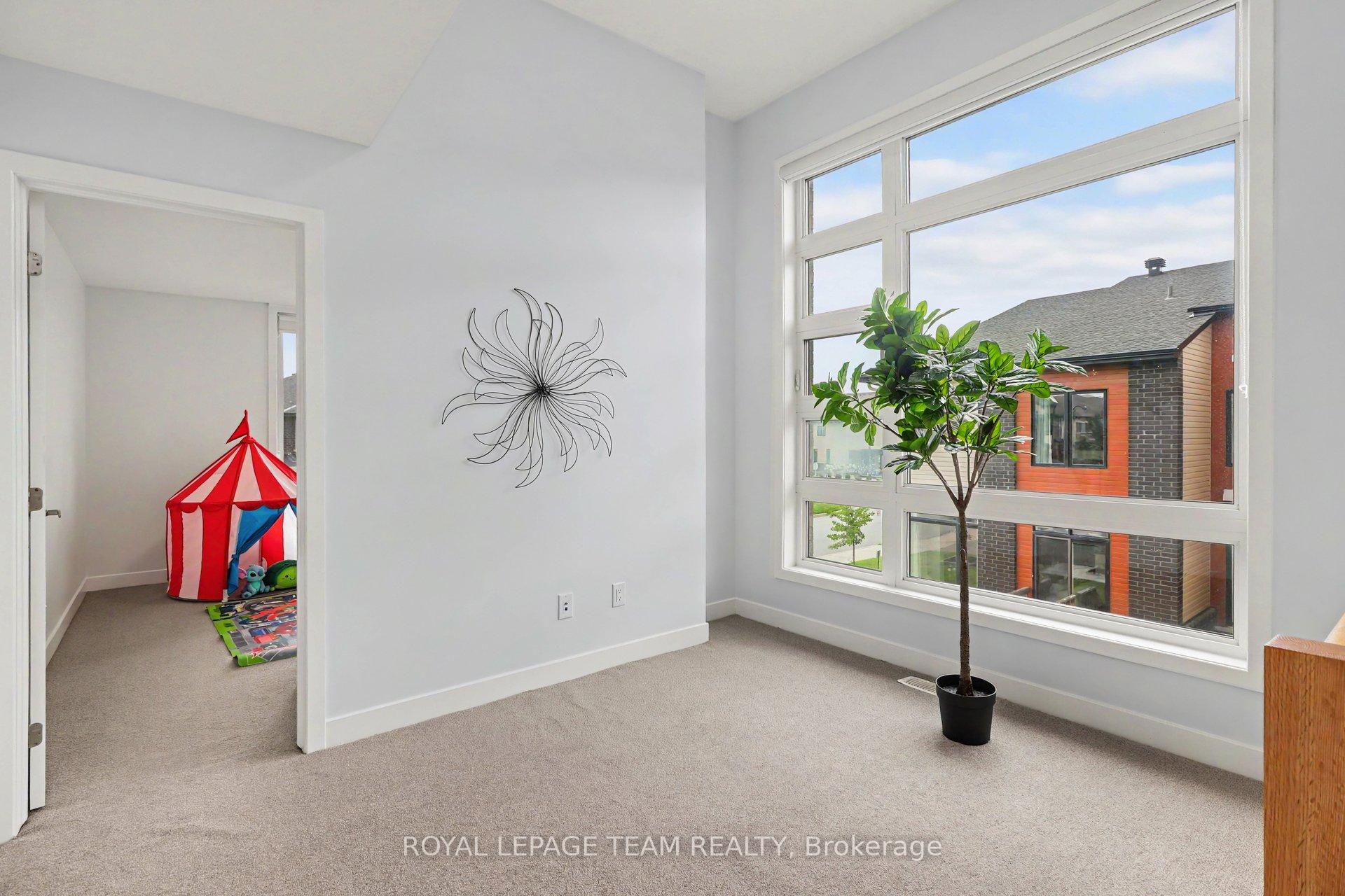 Photo 20 of 590 Triangle Street, Ottawa, Kanata - Emerald Meadows/Trailwest — HOMEH