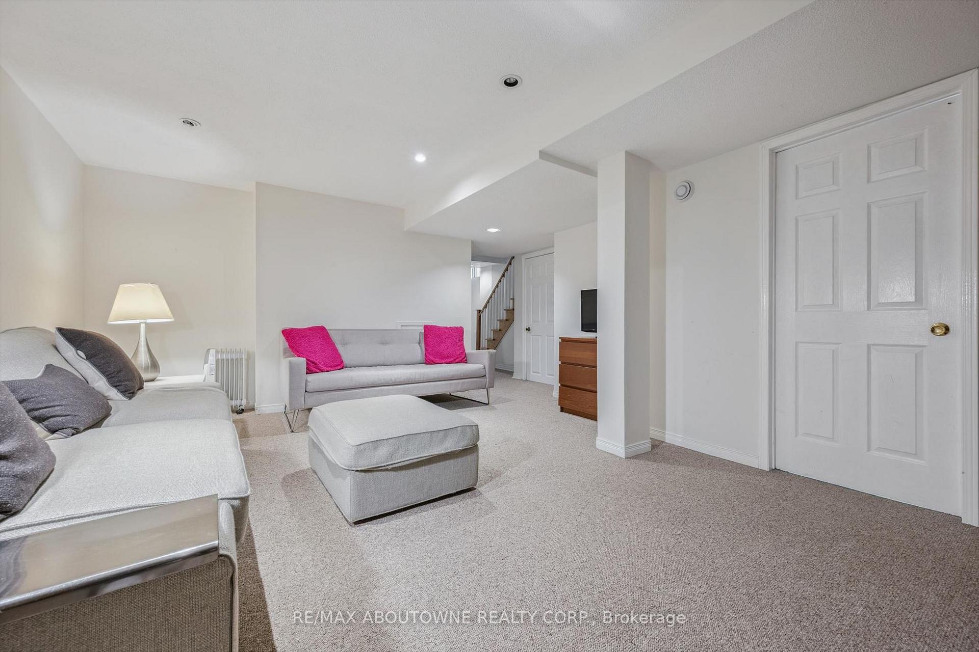 Photo 29 of 416 Marlatt Drive, Oakville, River Oaks — HOMEH