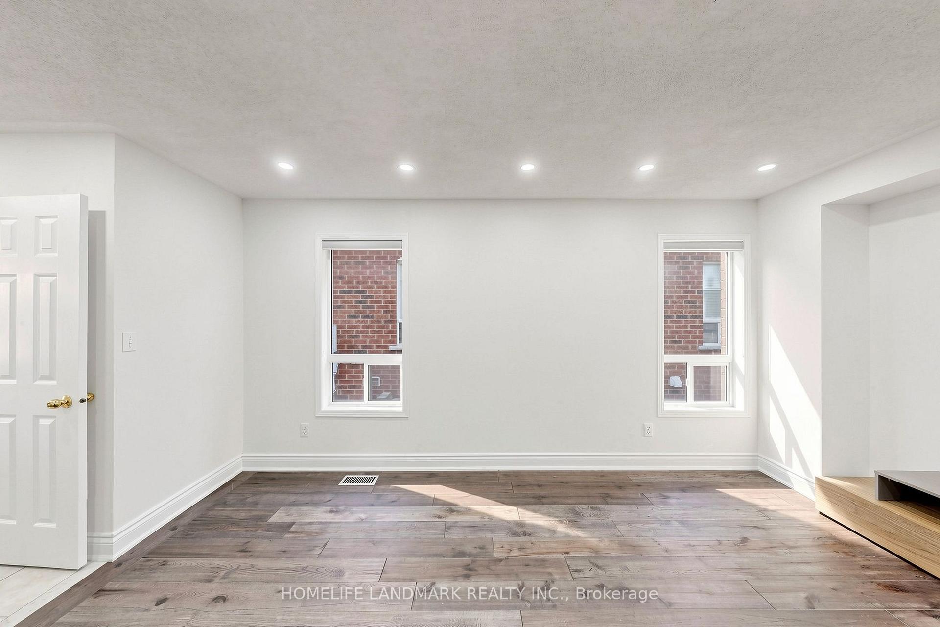 Photo 9 of 199 Purcell Crescent, Vaughan, Maple — HOMEH