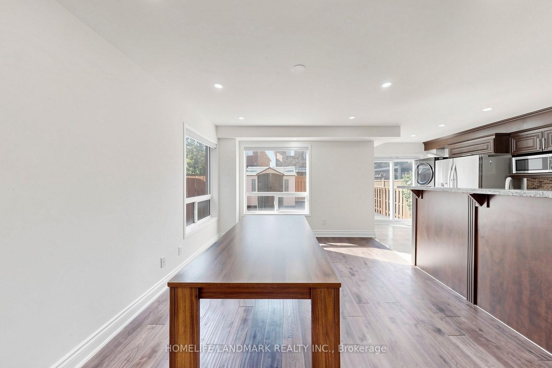 Photo 15 of 199 Purcell Crescent, Vaughan, Maple — HOMEH