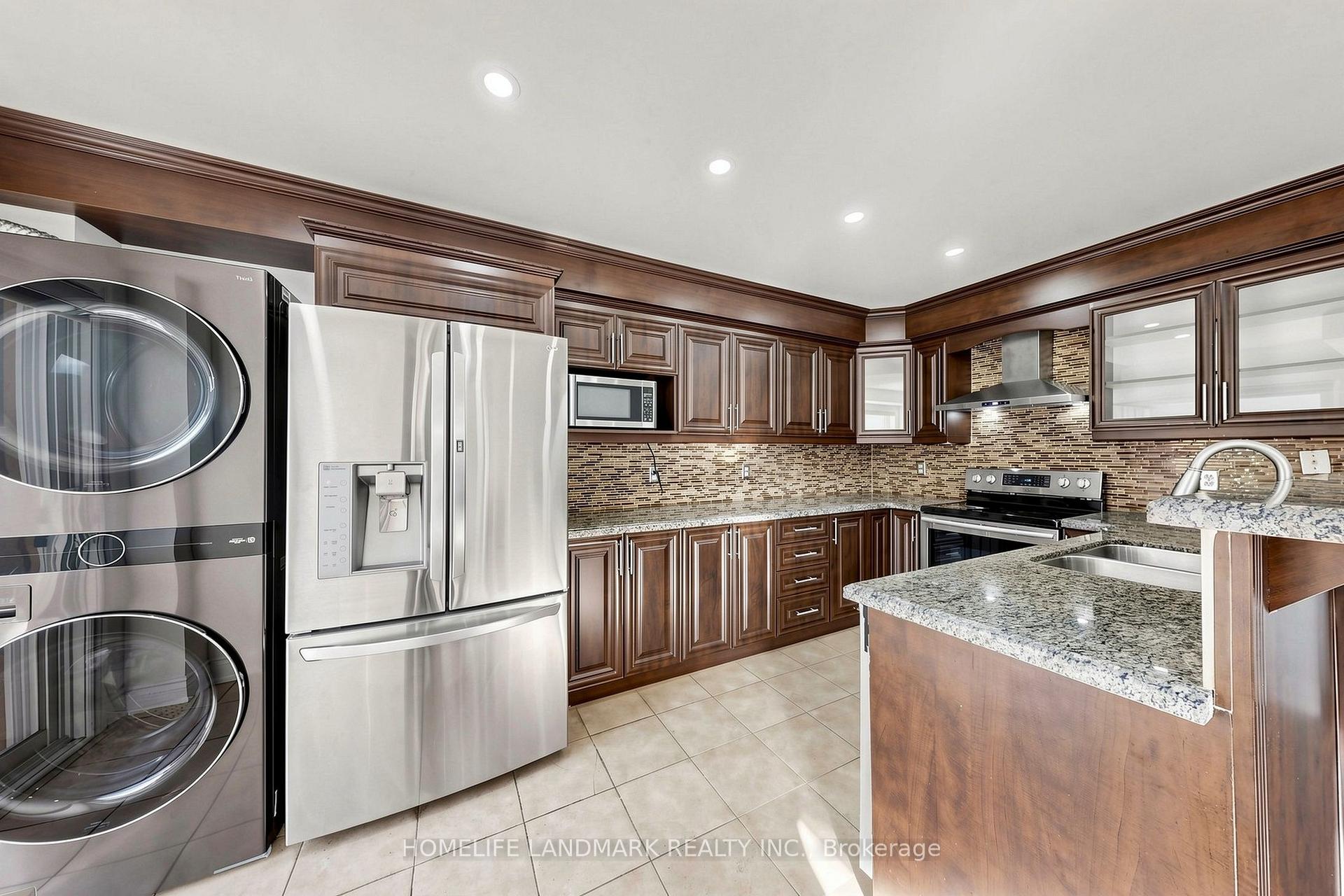 Photo 19 of 199 Purcell Crescent, Vaughan, Maple — HOMEH