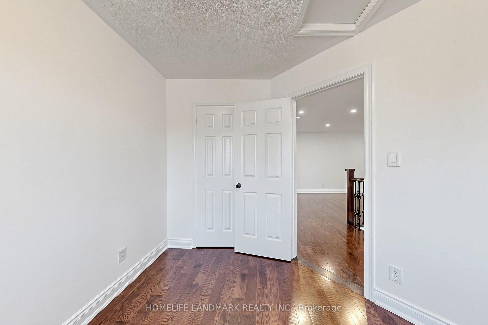 Photo 29 of 199 Purcell Crescent, Vaughan, Maple — HOMEH