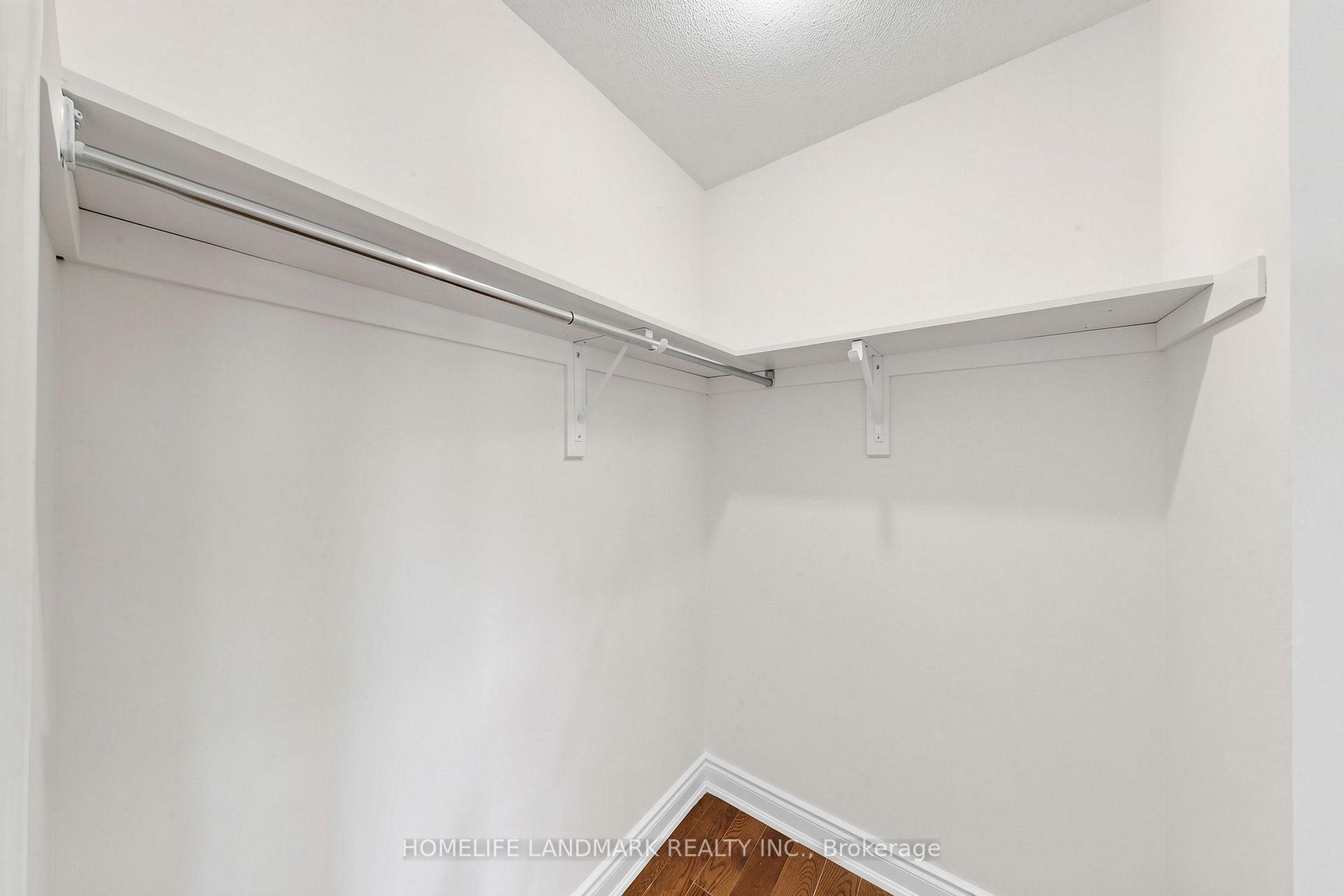 Photo 37 of 199 Purcell Crescent, Vaughan, Maple — HOMEH
