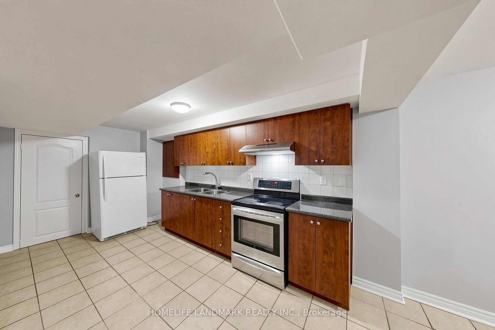 Photo 40 of 199 Purcell Crescent, Vaughan, Maple — HOMEH