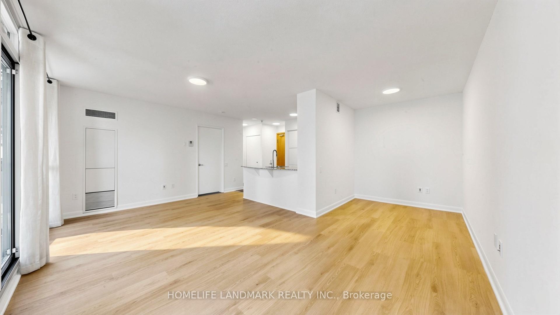 Photo 6 of Unit 1105, 33 Sheppard Avenue E, North York, Willowdale East — HOMEH
