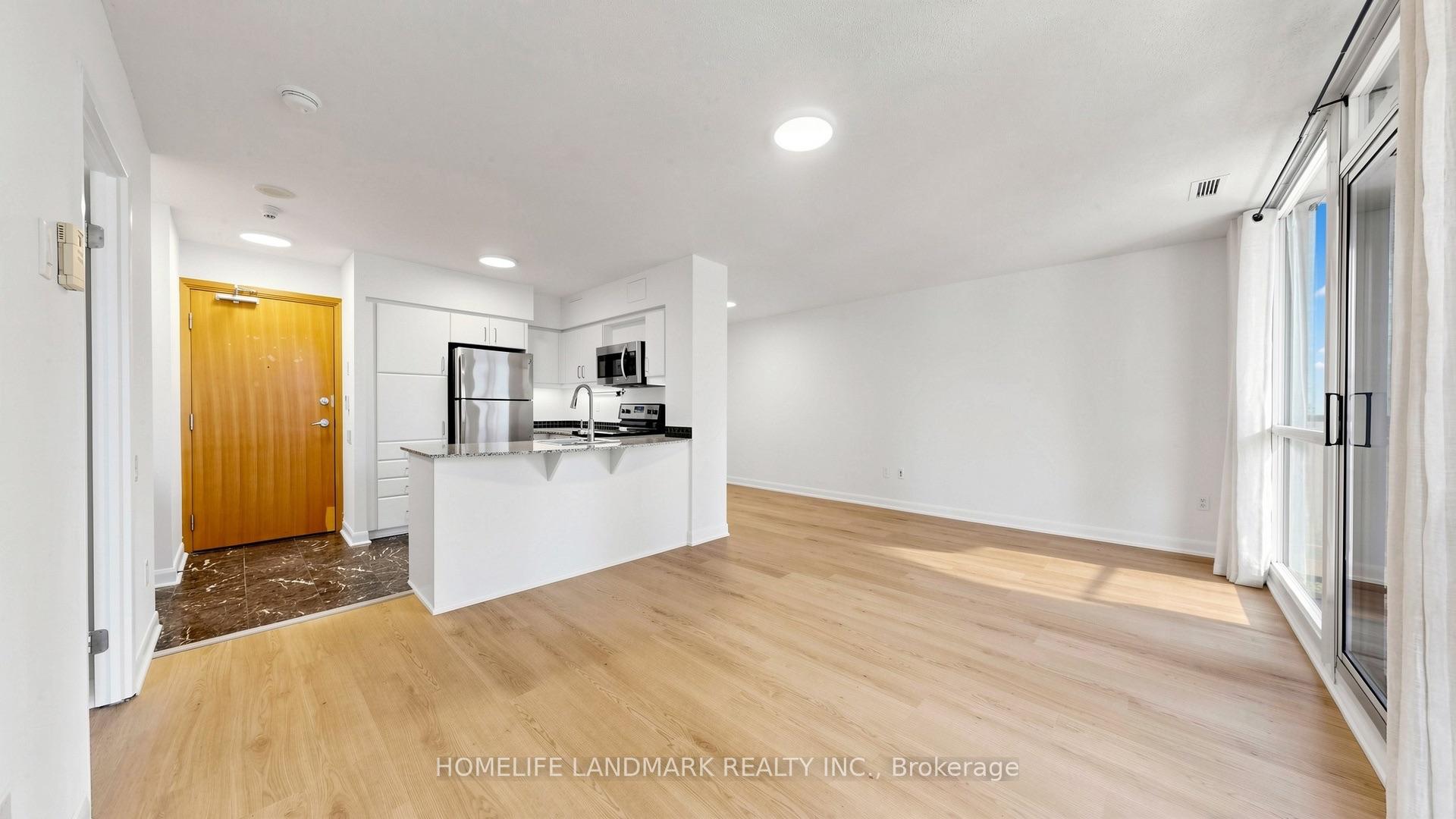 Photo 7 of Unit 1105, 33 Sheppard Avenue E, North York, Willowdale East — HOMEH
