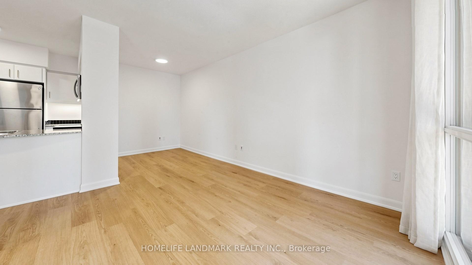 Photo 9 of Unit 1105, 33 Sheppard Avenue E, North York, Willowdale East — HOMEH