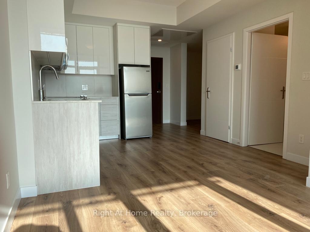 Photo 4 of Unit 2113, 60 Frederick Street, Kitchener, Civic Centre — HOMEH