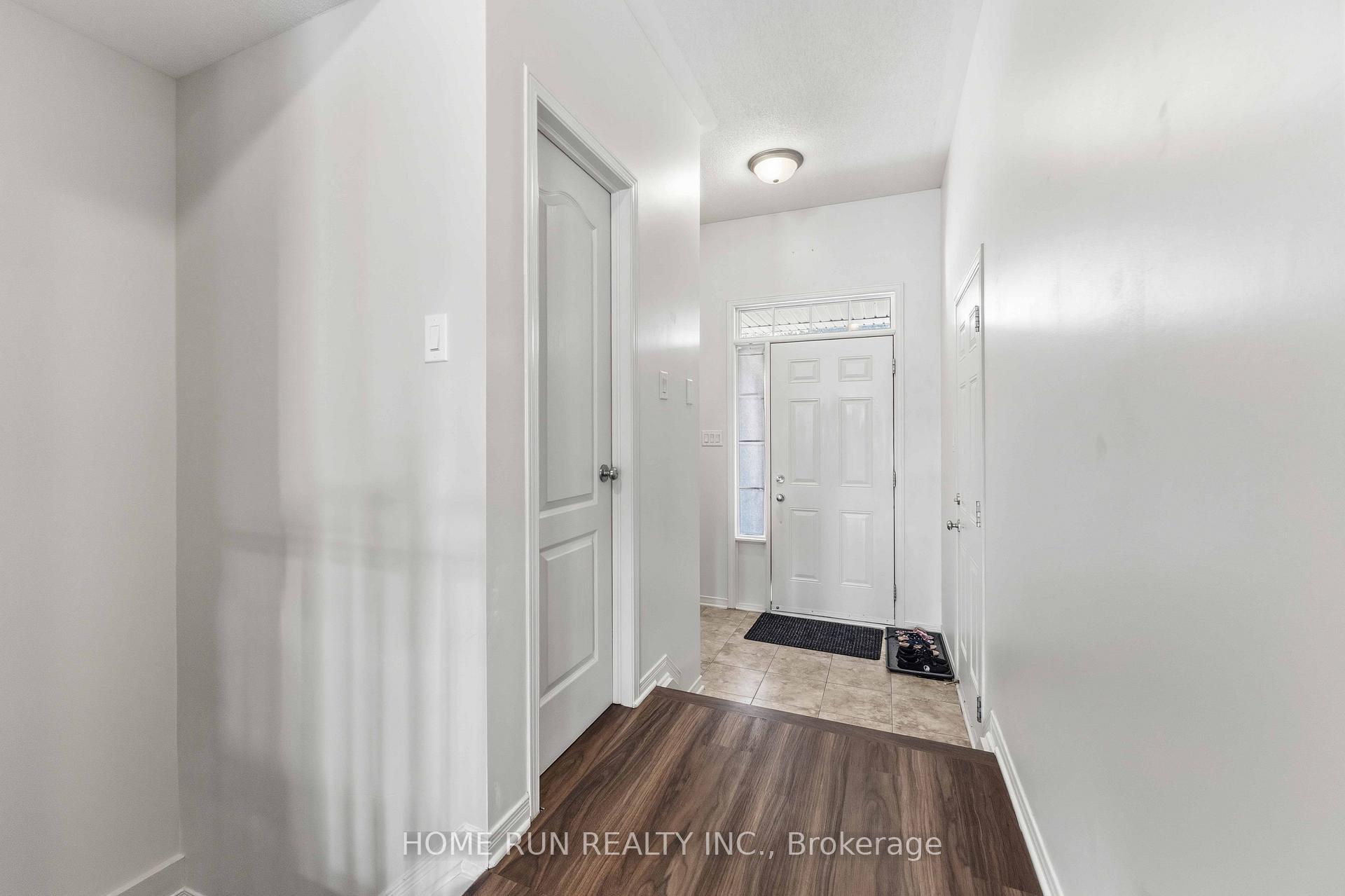 Photo 3 of 230 Badgeley Avenue, Ottawa, Kanata - Kanata Lakes/Heritage Hills — HOMEH