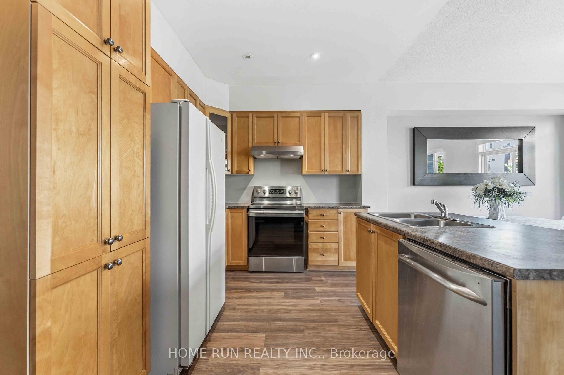 Photo 5 of 230 Badgeley Avenue, Ottawa, Kanata - Kanata Lakes/Heritage Hills — HOMEH