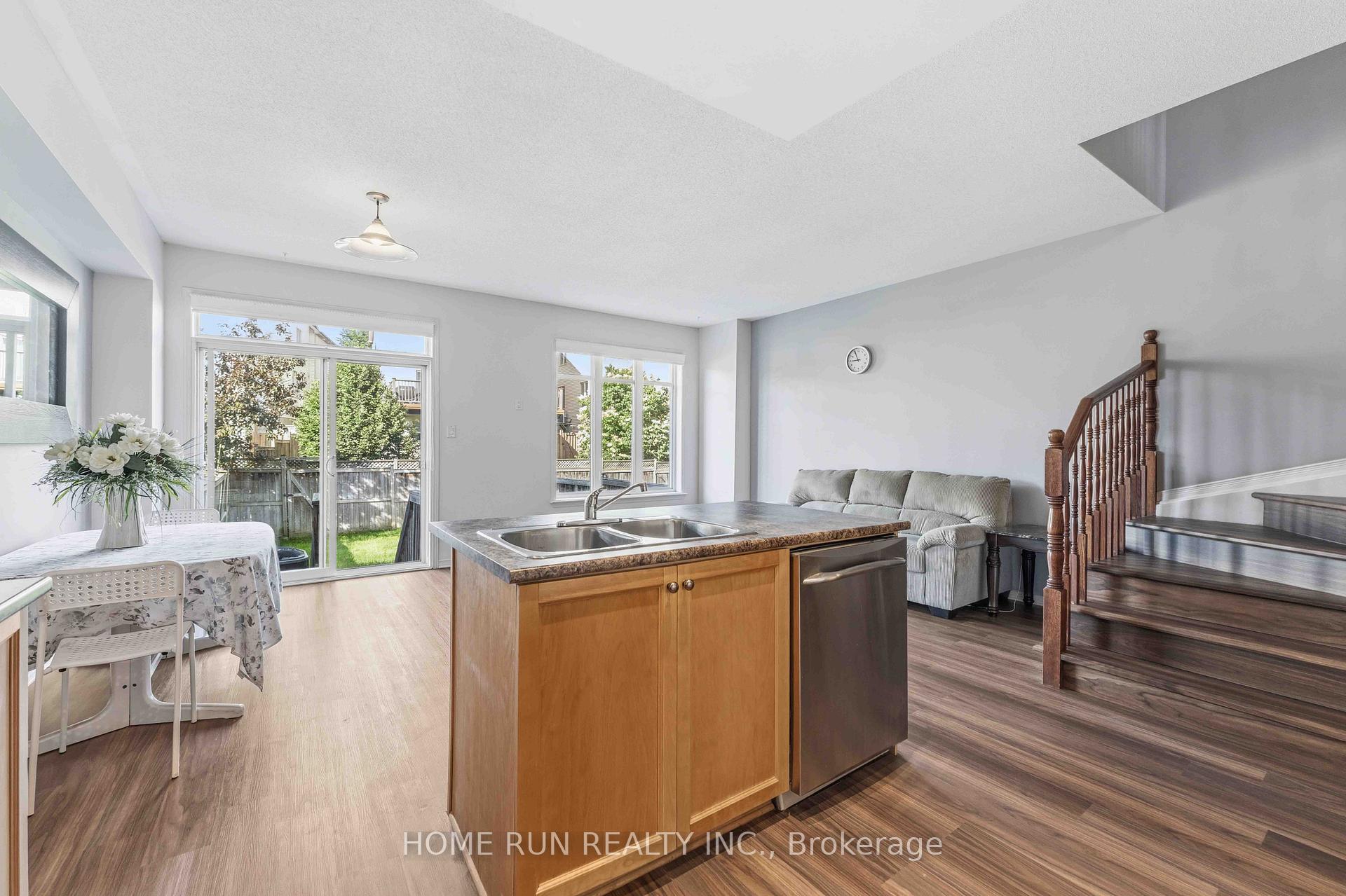 Photo 7 of 230 Badgeley Avenue, Ottawa, Kanata - Kanata Lakes/Heritage Hills — HOMEH