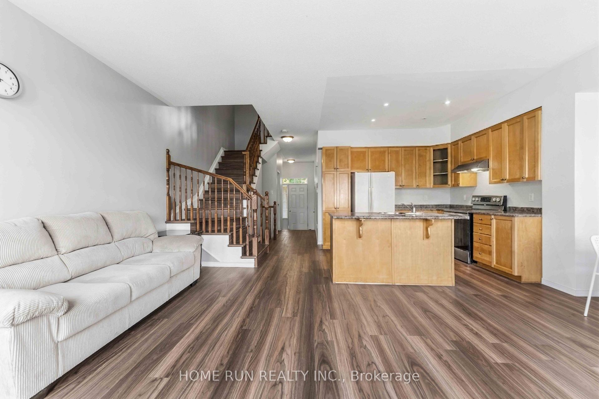 Photo 10 of 230 Badgeley Avenue, Ottawa, Kanata - Kanata Lakes/Heritage Hills — HOMEH