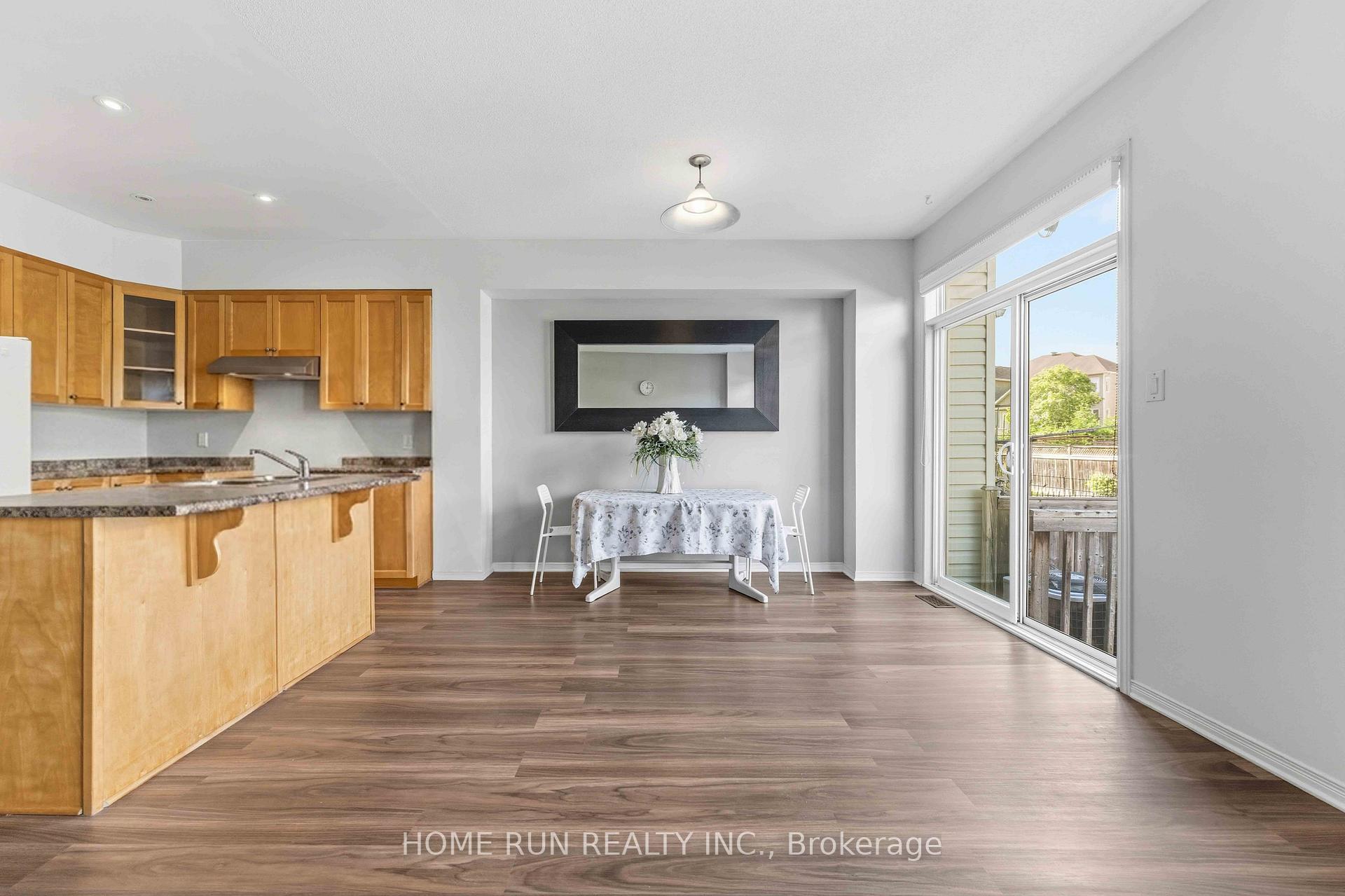 Photo 11 of 230 Badgeley Avenue, Ottawa, Kanata - Kanata Lakes/Heritage Hills — HOMEH