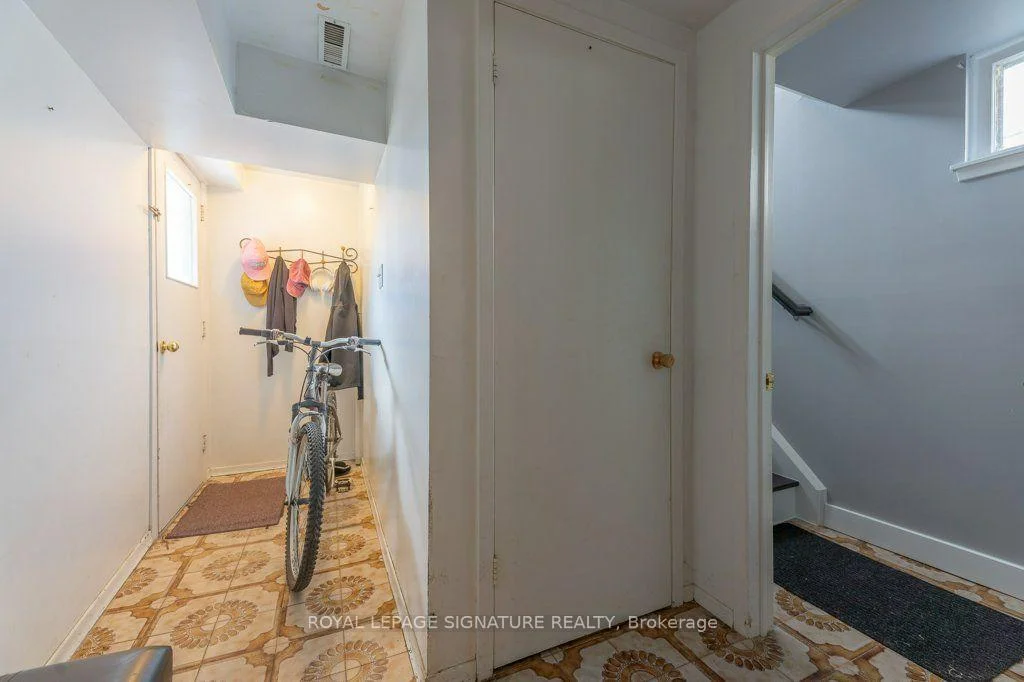 Photo 21 of 676 Abana Road, Mississauga, Cooksville — HOMEH