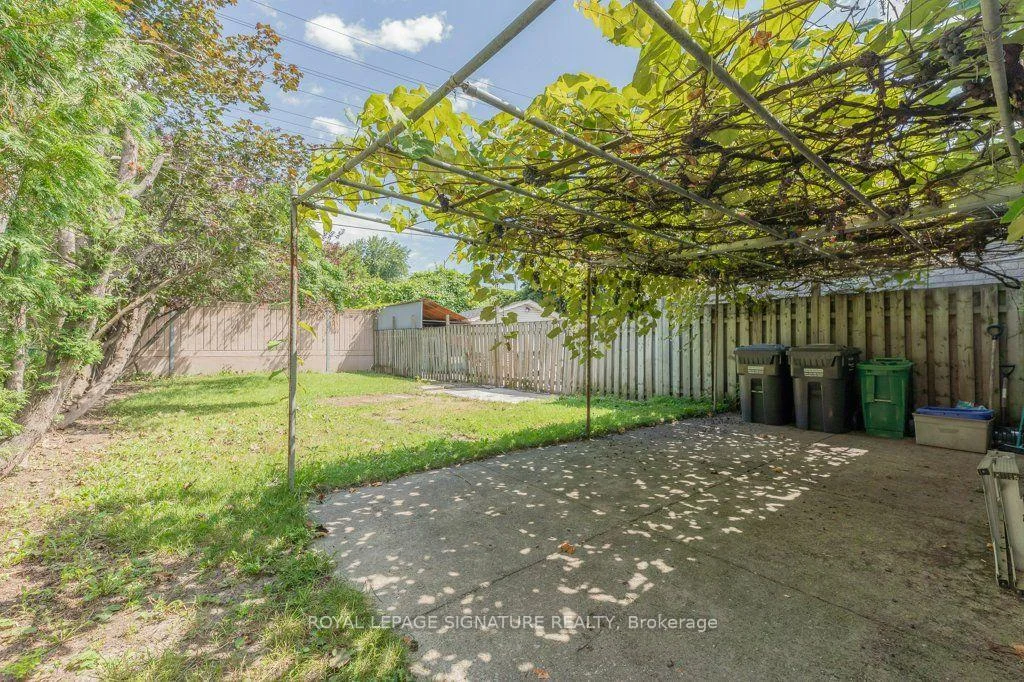 Photo 32 of 676 Abana Road, Mississauga, Cooksville — HOMEH