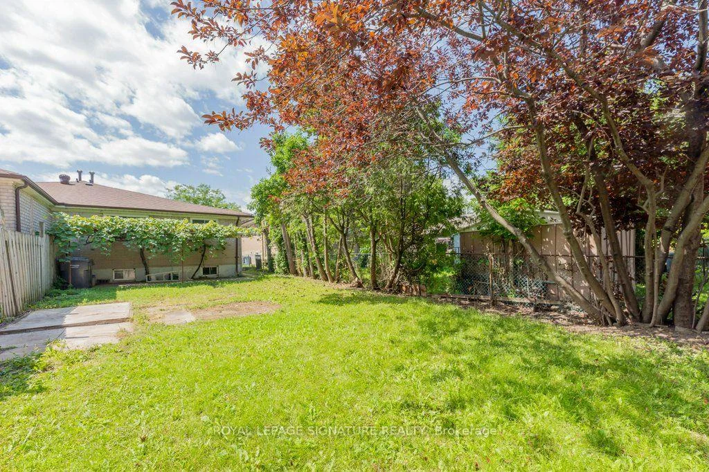 Photo 34 of 676 Abana Road, Mississauga, Cooksville — HOMEH