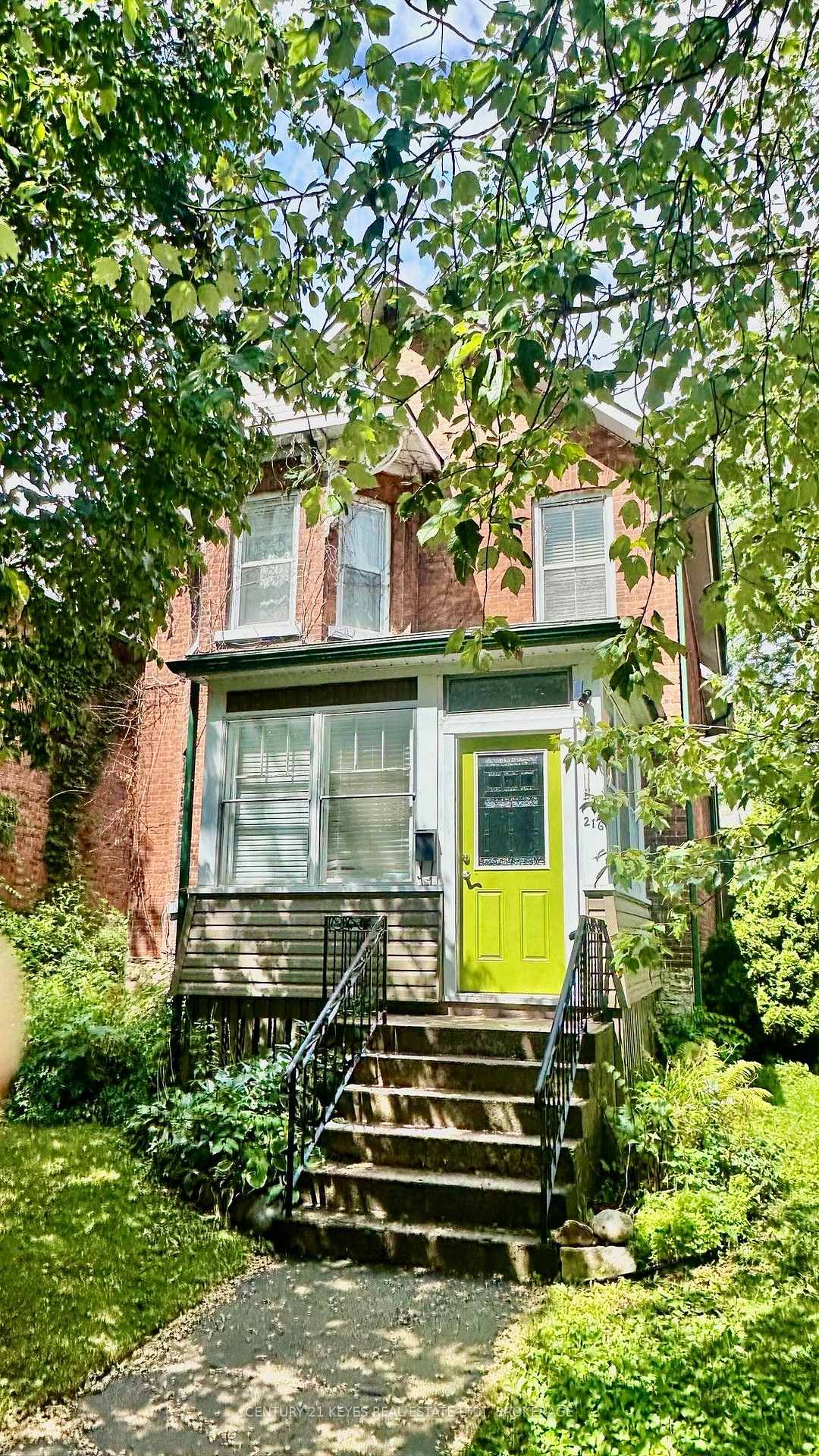 Photo 2 of 216 Brock Street, Gananoque, Gananoque — HOMEH